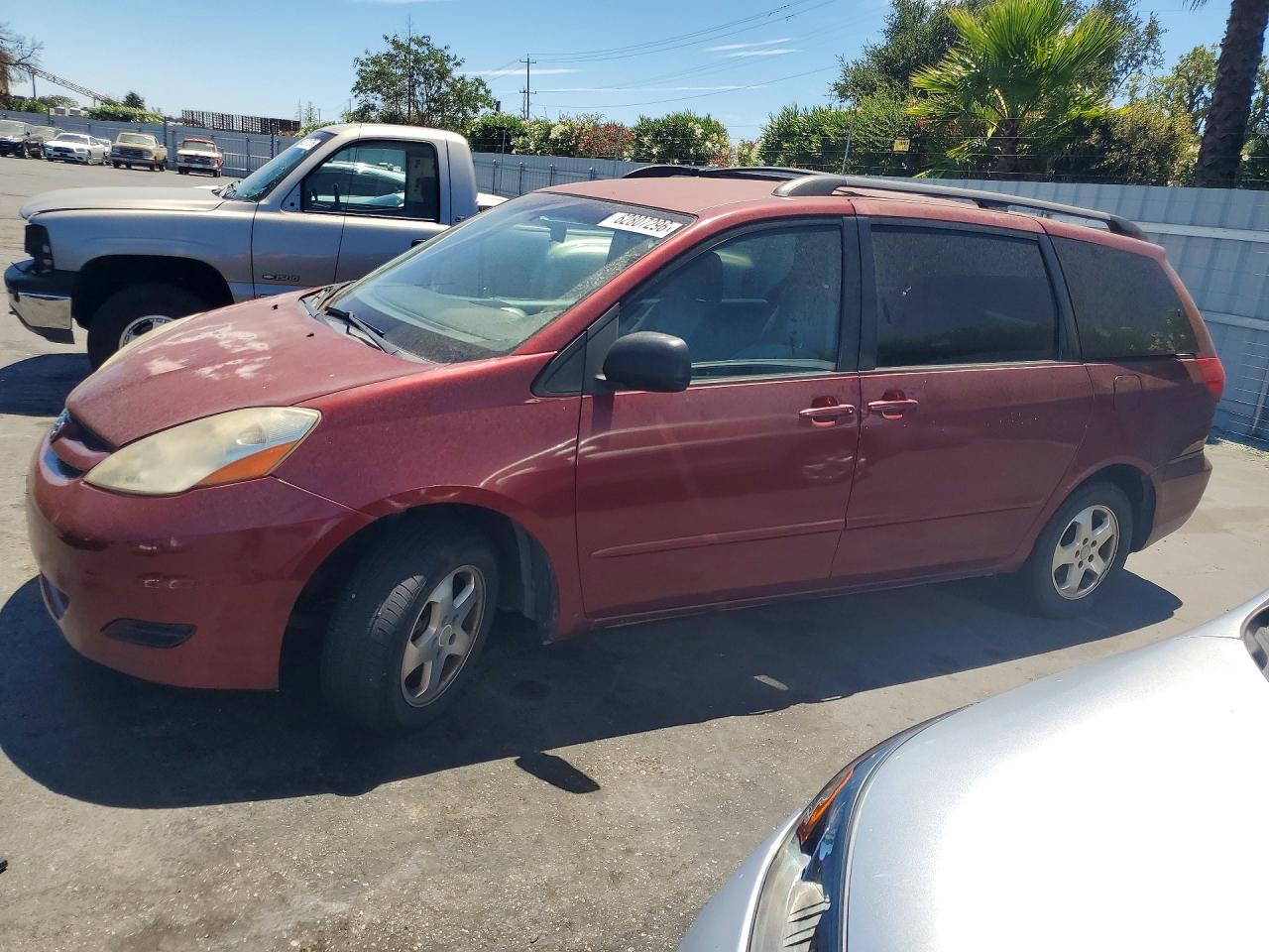 2009 Toyota Sienna Le 8-passenger Темно-бордовый vin: 5TDZK23C49S283774
