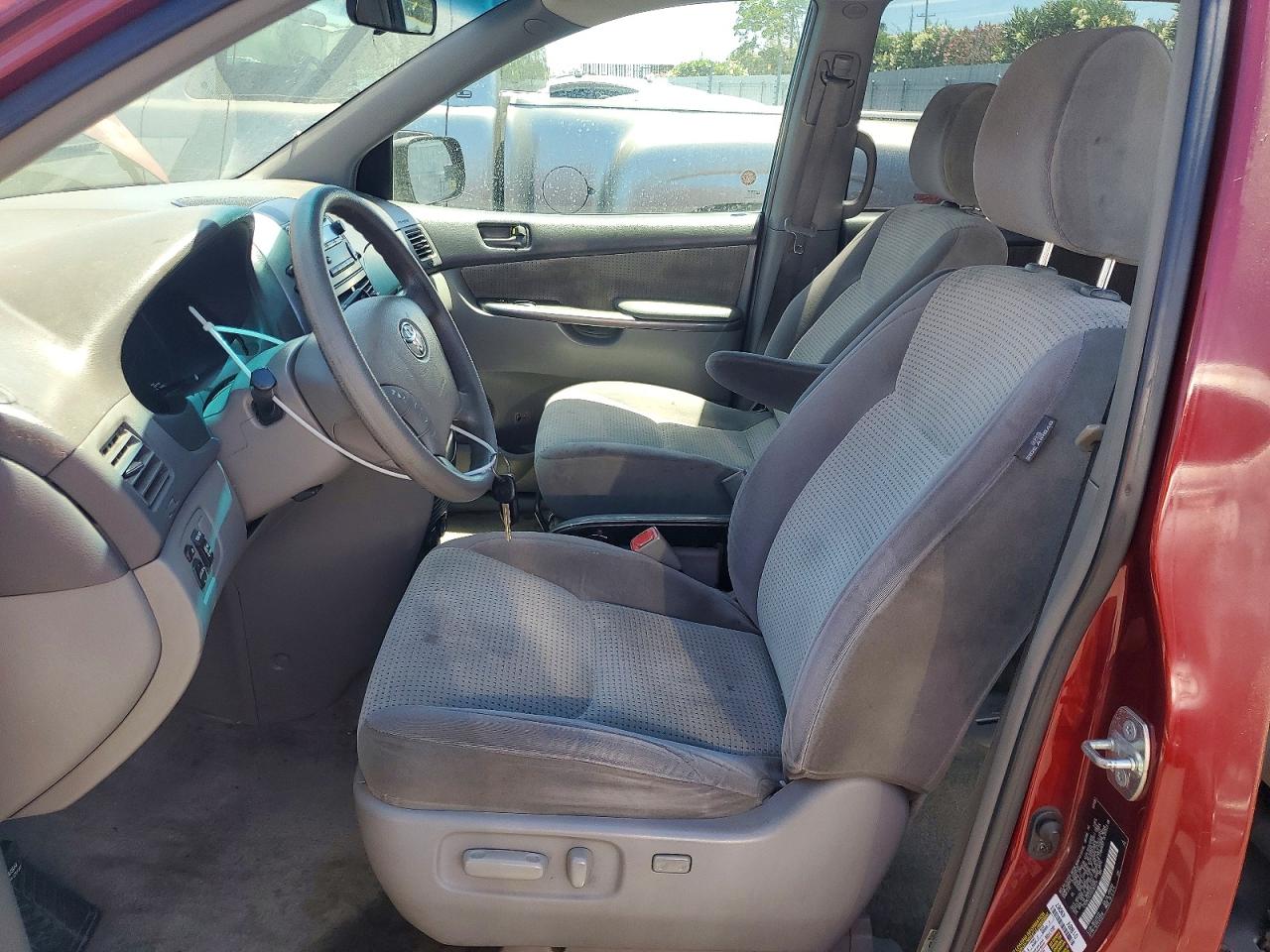 2009 Toyota Sienna Le 8-passenger Темно-бордовый vin: 5TDZK23C49S283774