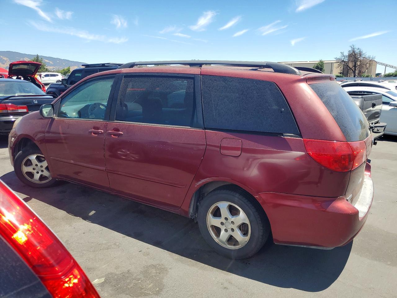2009 Toyota Sienna Le 8-passenger Темно-бордовый vin: 5TDZK23C49S283774