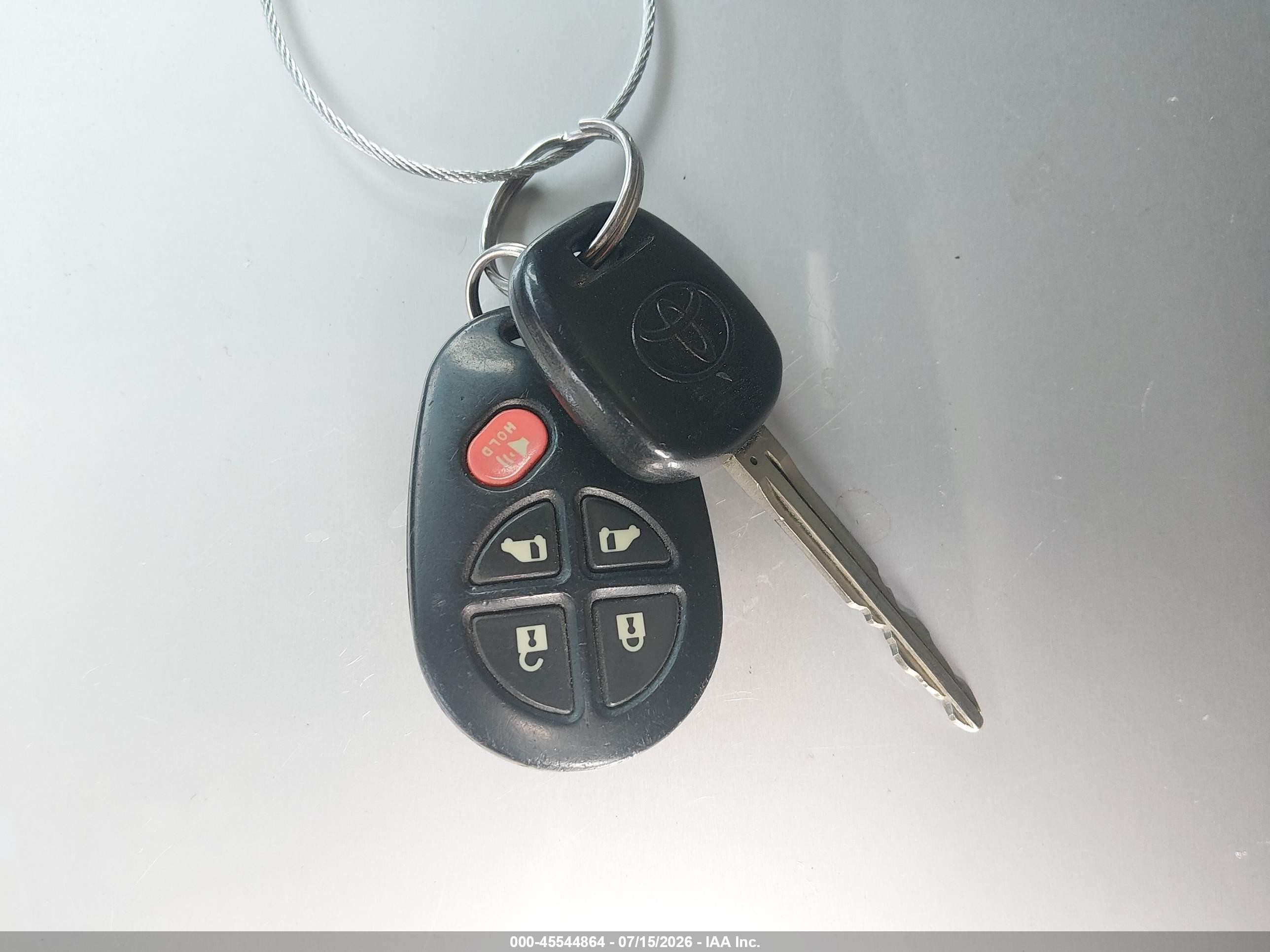 2007 Toyota Sienna Le Silver vin: 5TDZK23C57S003163