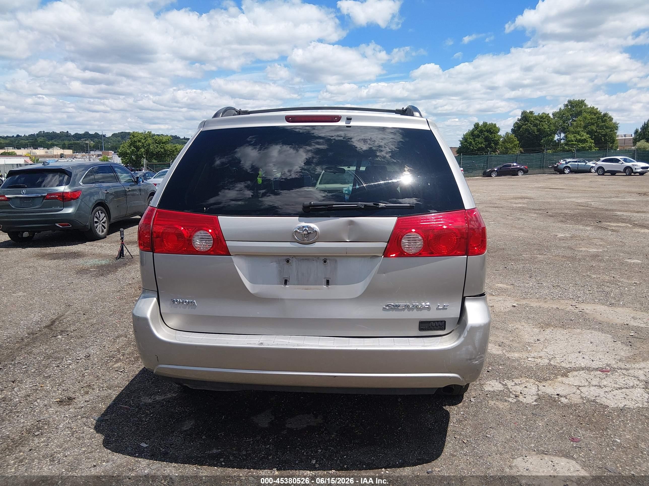 2007 Toyota Sienna Le Gold vin: 5TDZK23C57S005673
