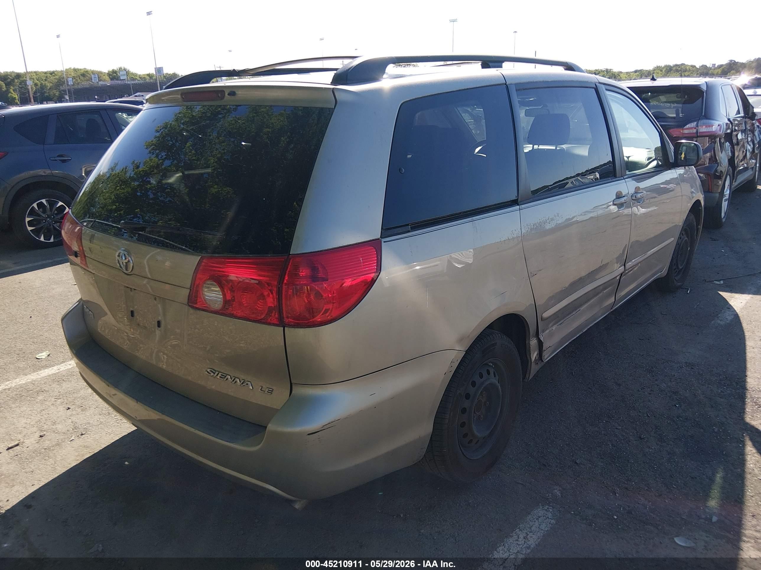 2007 Toyota Sienna Le Золотой vin: 5TDZK23C57S020531