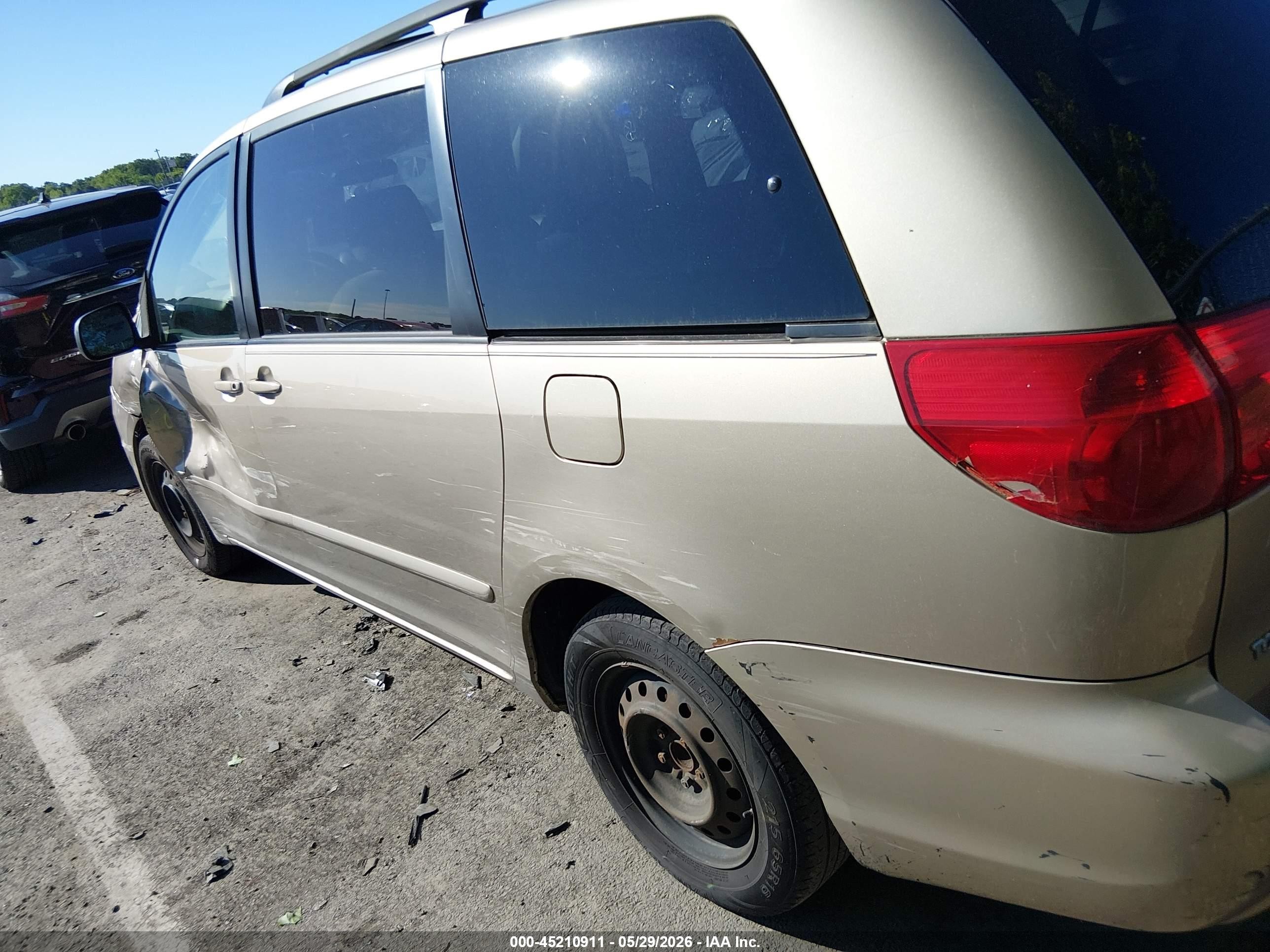 2007 Toyota Sienna Le Золотой vin: 5TDZK23C57S020531