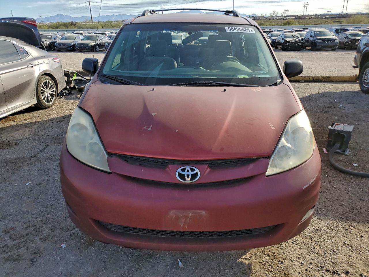 2007 Toyota Sienna Red vin: 5TDZK23C57S025681