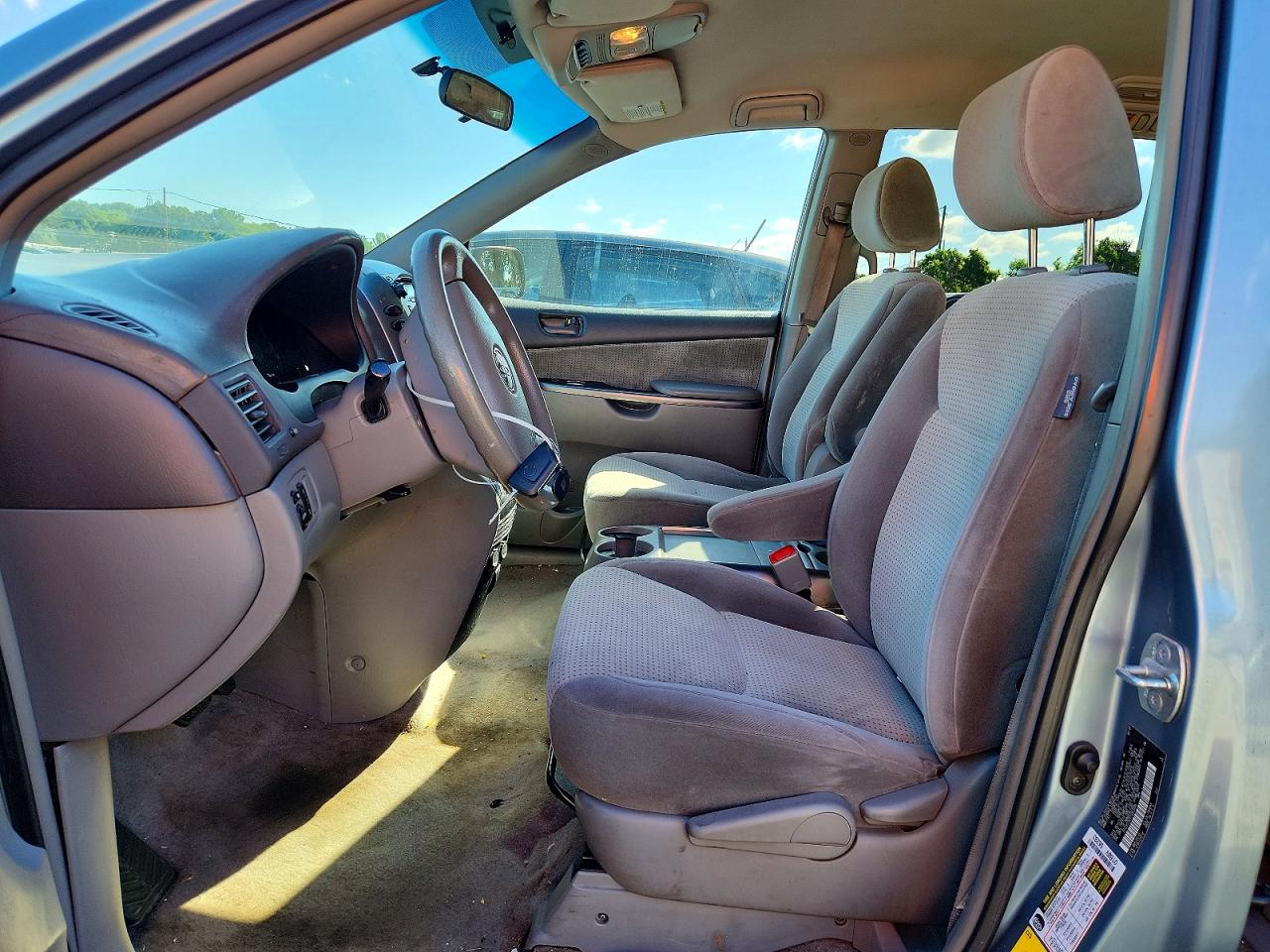 2007 Toyota Sienna Le 8-passenger Blue vin: 5TDZK23C57S053996