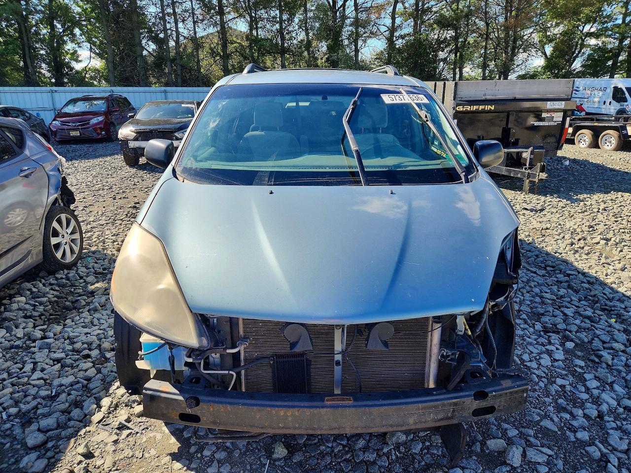 2007 Toyota Sienna Le 8-passenger Blue vin: 5TDZK23C57S053996