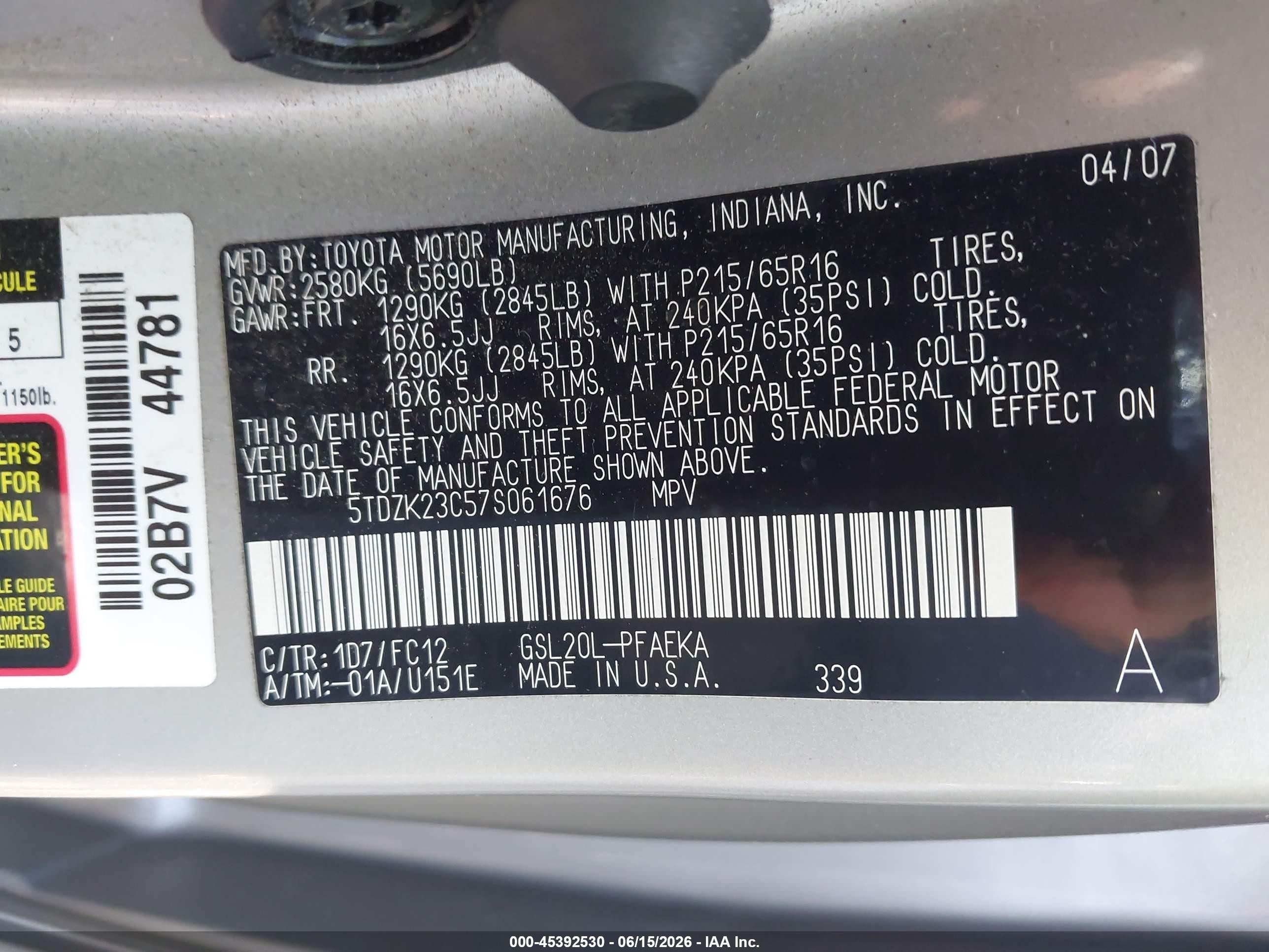 2007 Toyota Sienna Le Серебряный vin: 5TDZK23C57S061676