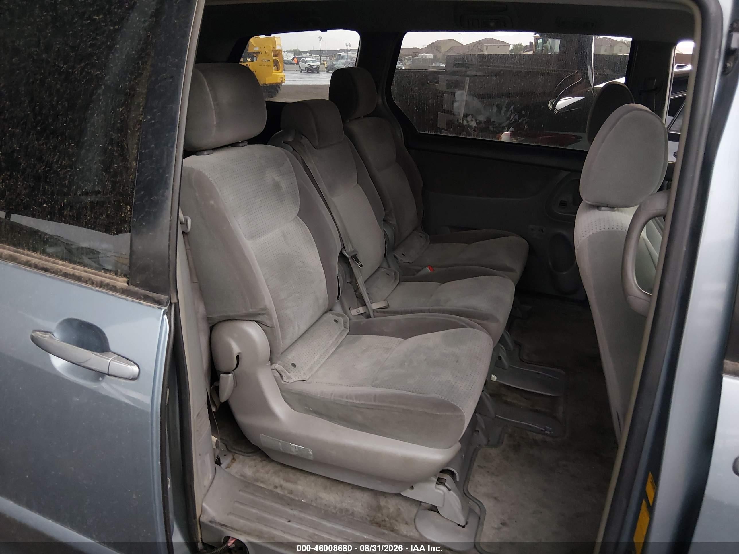 2007 Toyota Sienna Le Blue vin: 5TDZK23C57S074797
