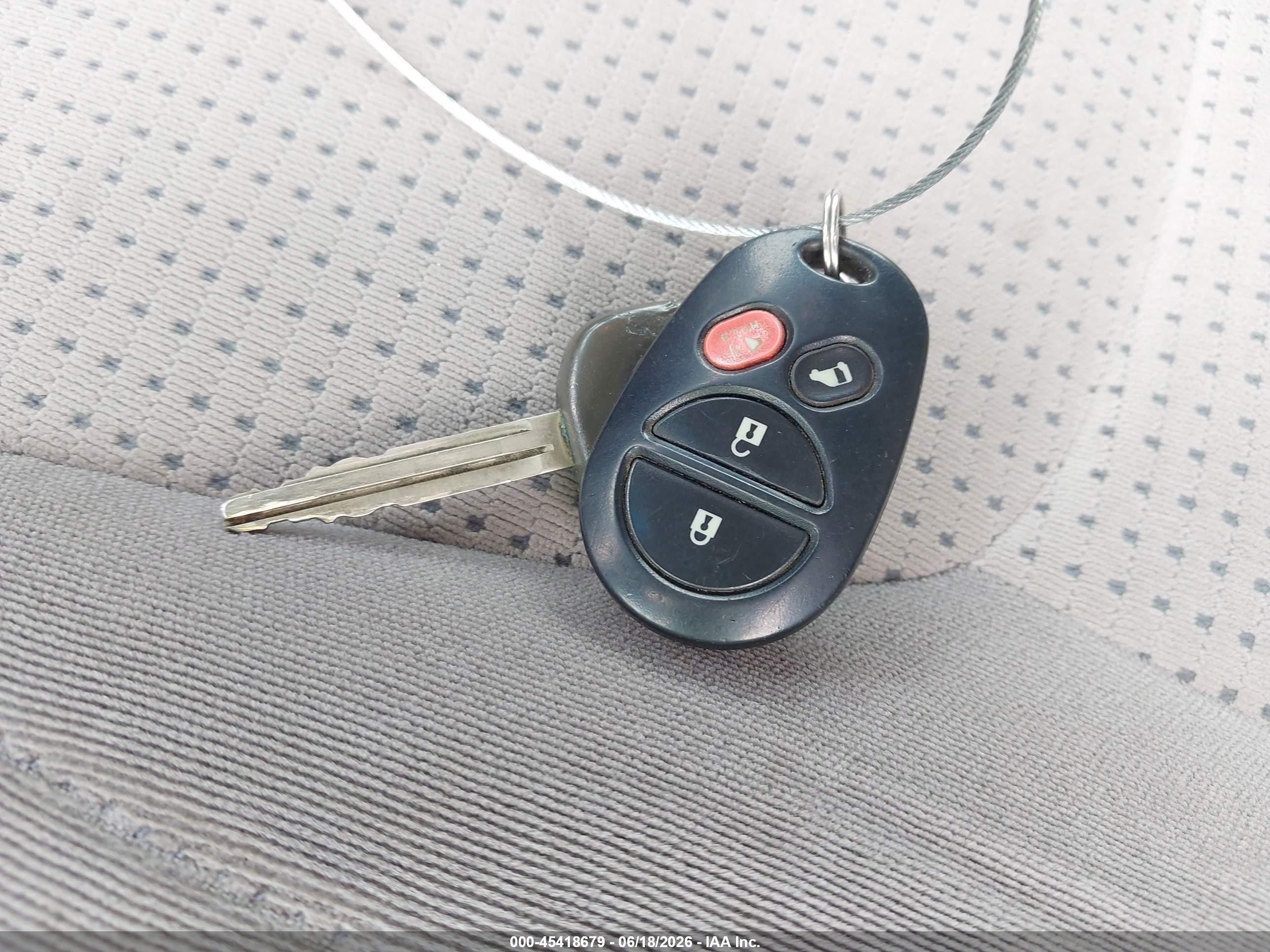 2008 Toyota Sienna Le Зеленый vin: 5TDZK23C58S100932