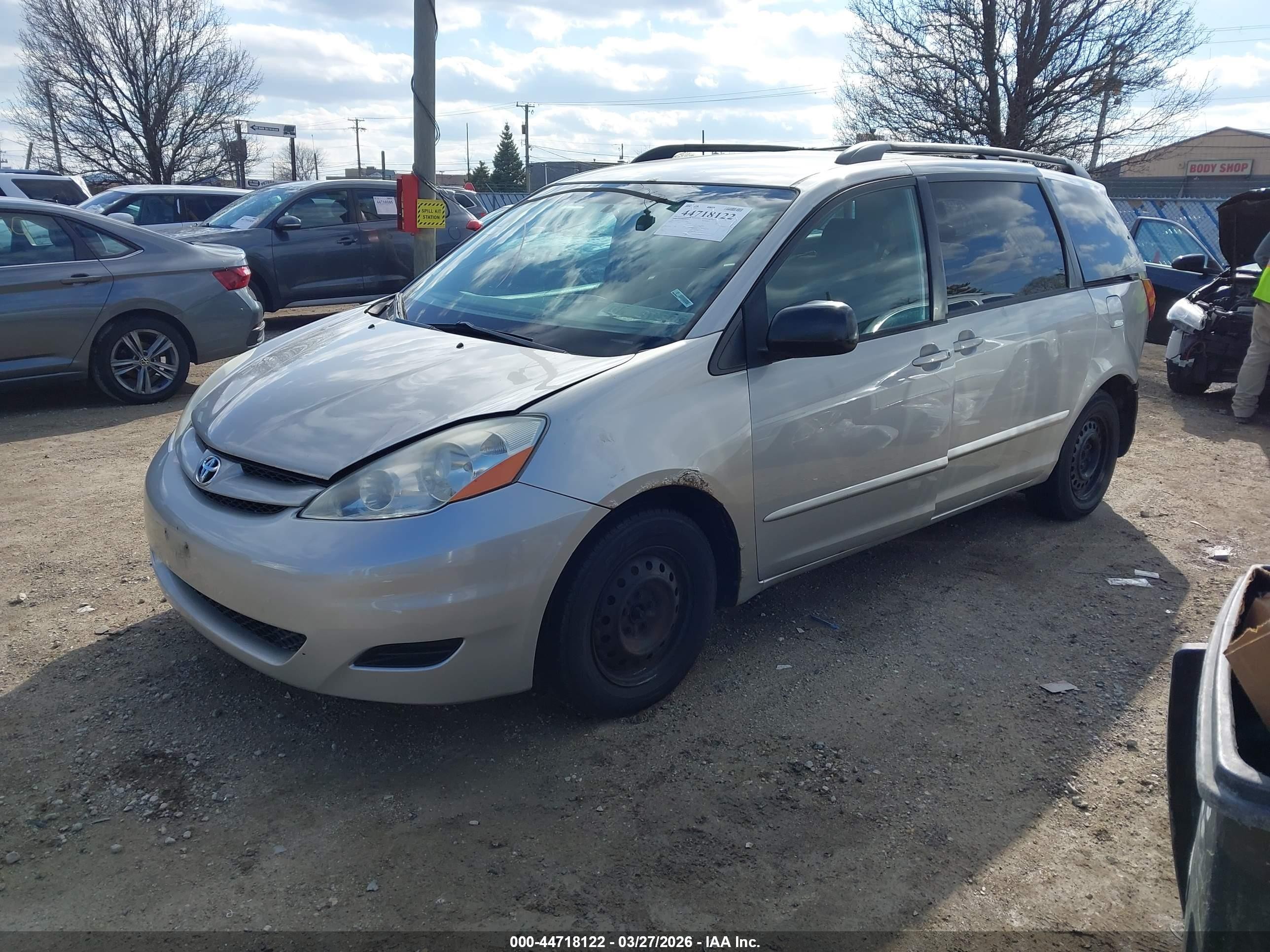 2008 Toyota Sienna Le Silver vin: 5TDZK23C58S110148