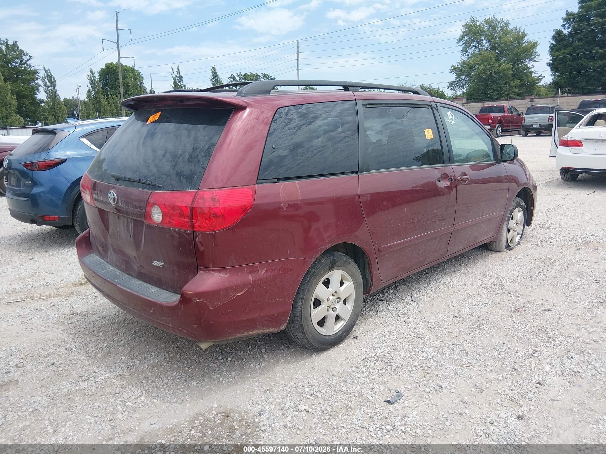 2008 Toyota Sienna Le Burgundy vin: 5TDZK23C58S111994