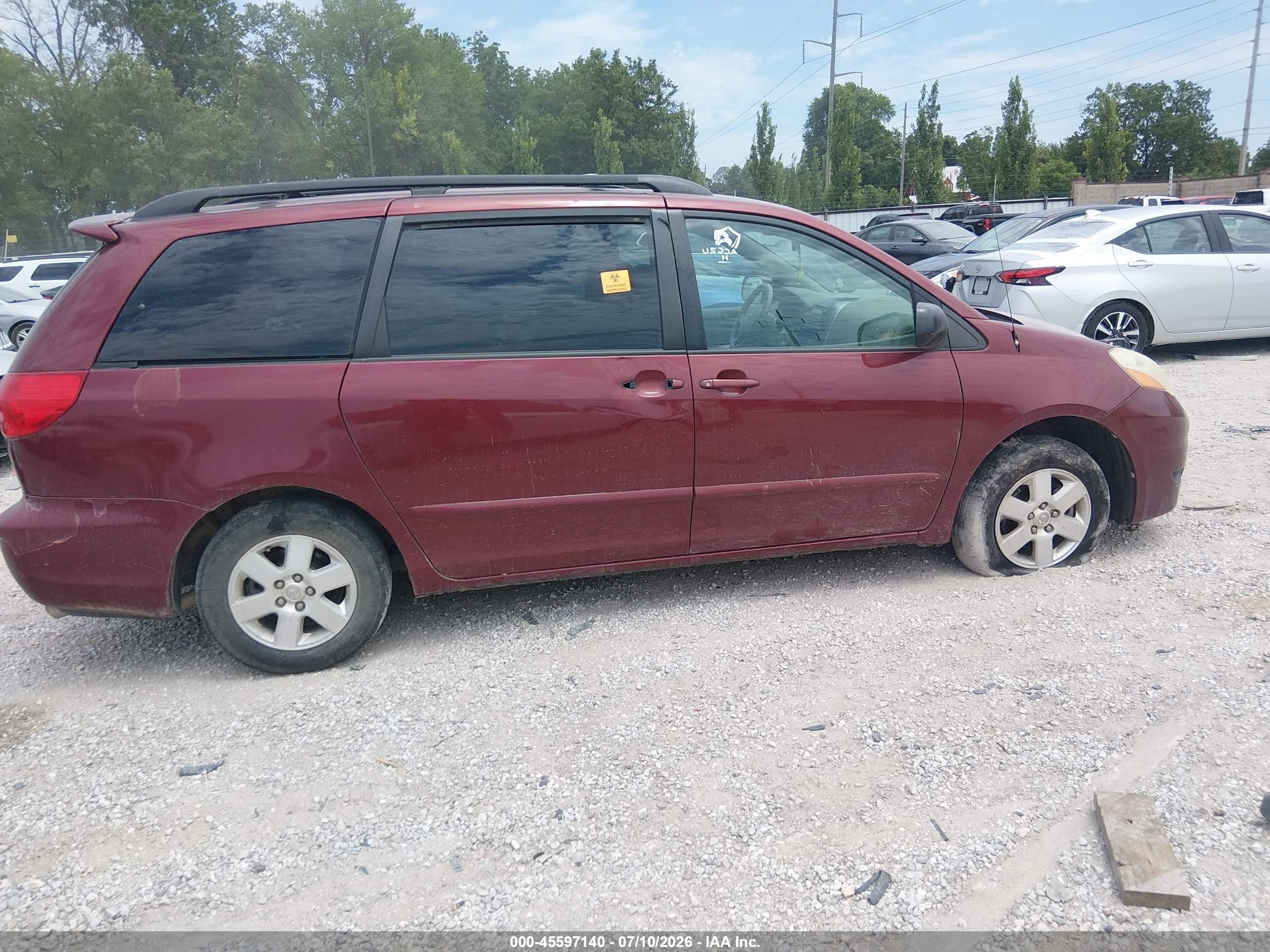 2008 Toyota Sienna Le Burgundy vin: 5TDZK23C58S111994