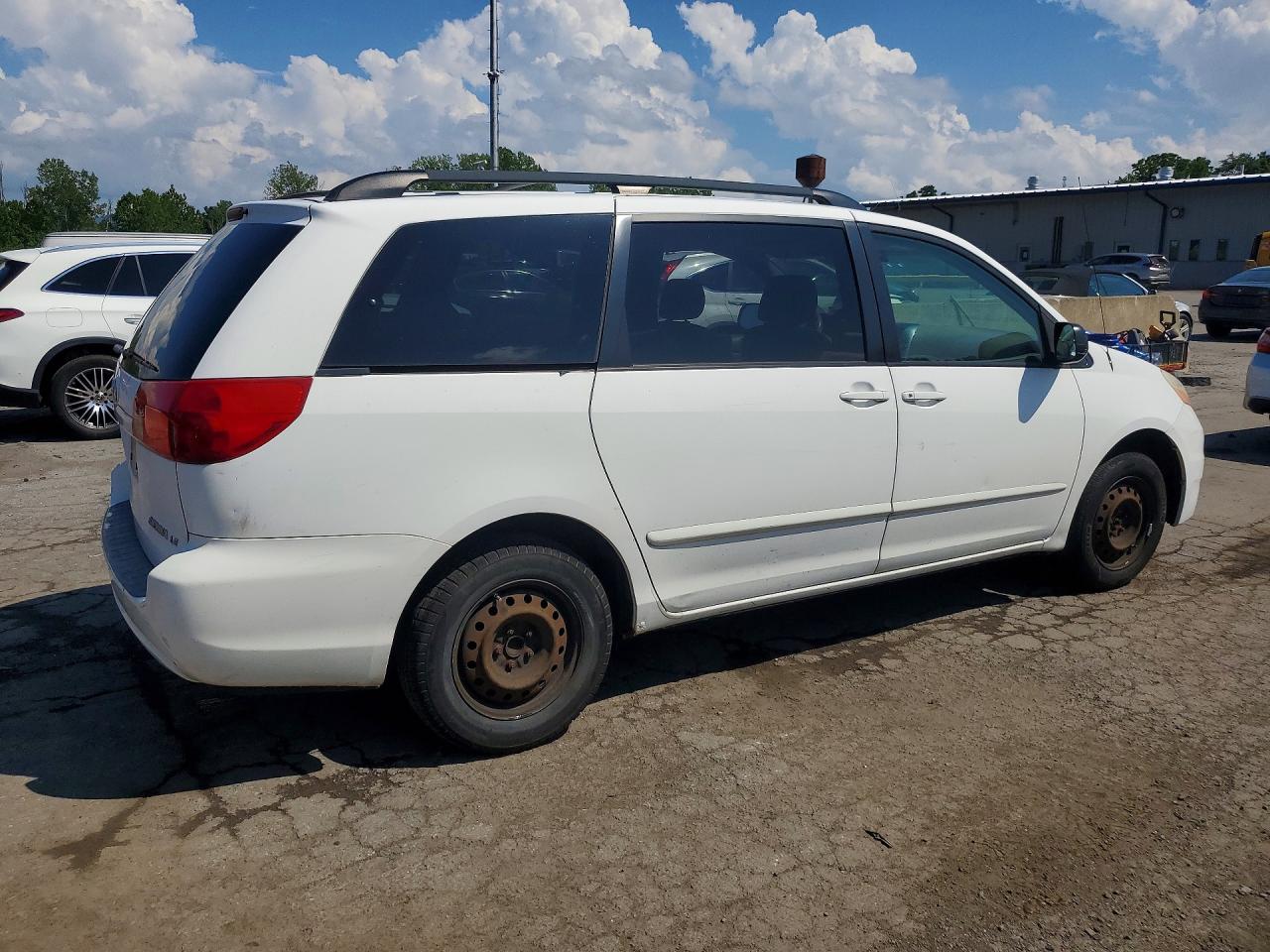 2008 Toyota Sienna Le 7-passenger Белый vin: 5TDZK23C58S125099