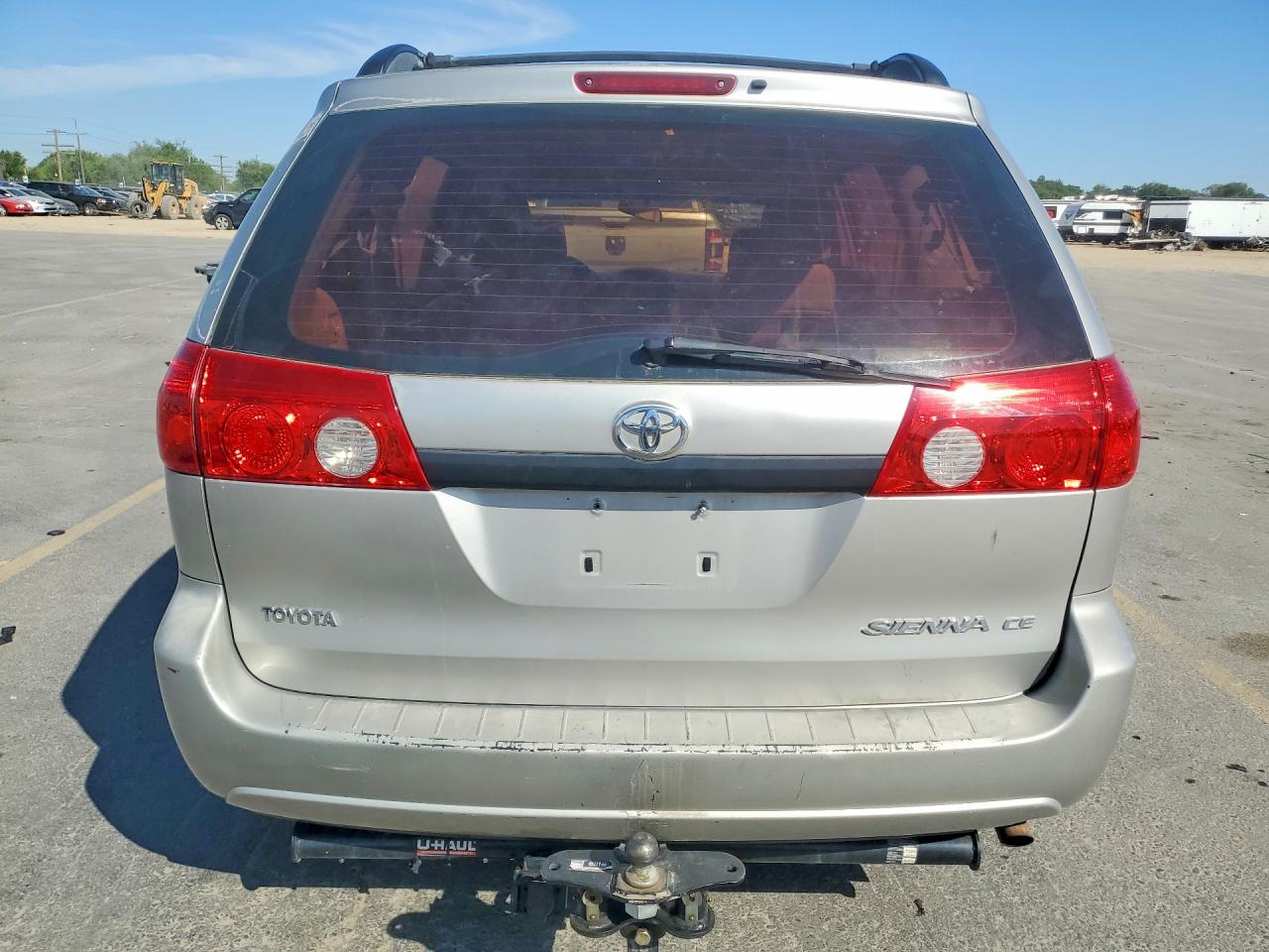 2008 Toyota Sienna Ce 8-passenger Silver vin: 5TDZK23C58S126799