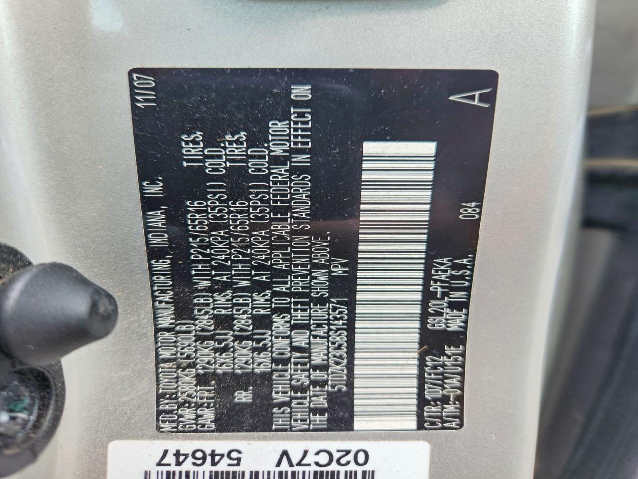 2008 Toyota Sienna Le 7-passenger Silver vin: 5TDZK23C58S143571