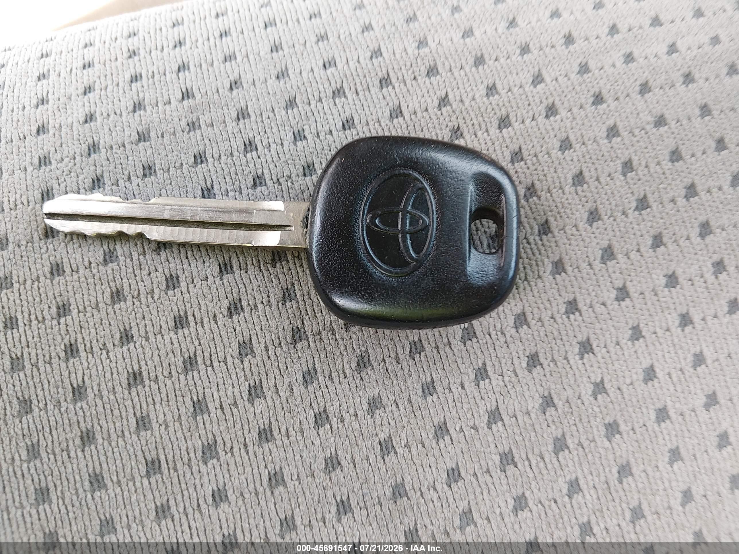 2008 Toyota Sienna Le Синий vin: 5TDZK23C58S174402