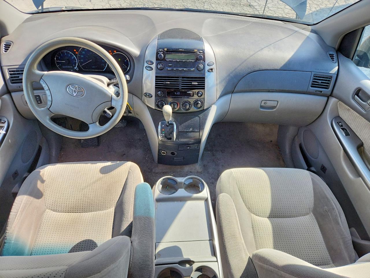 2008 Toyota Sienna Le 8-passenger Серый vin: 5TDZK23C58S207947
