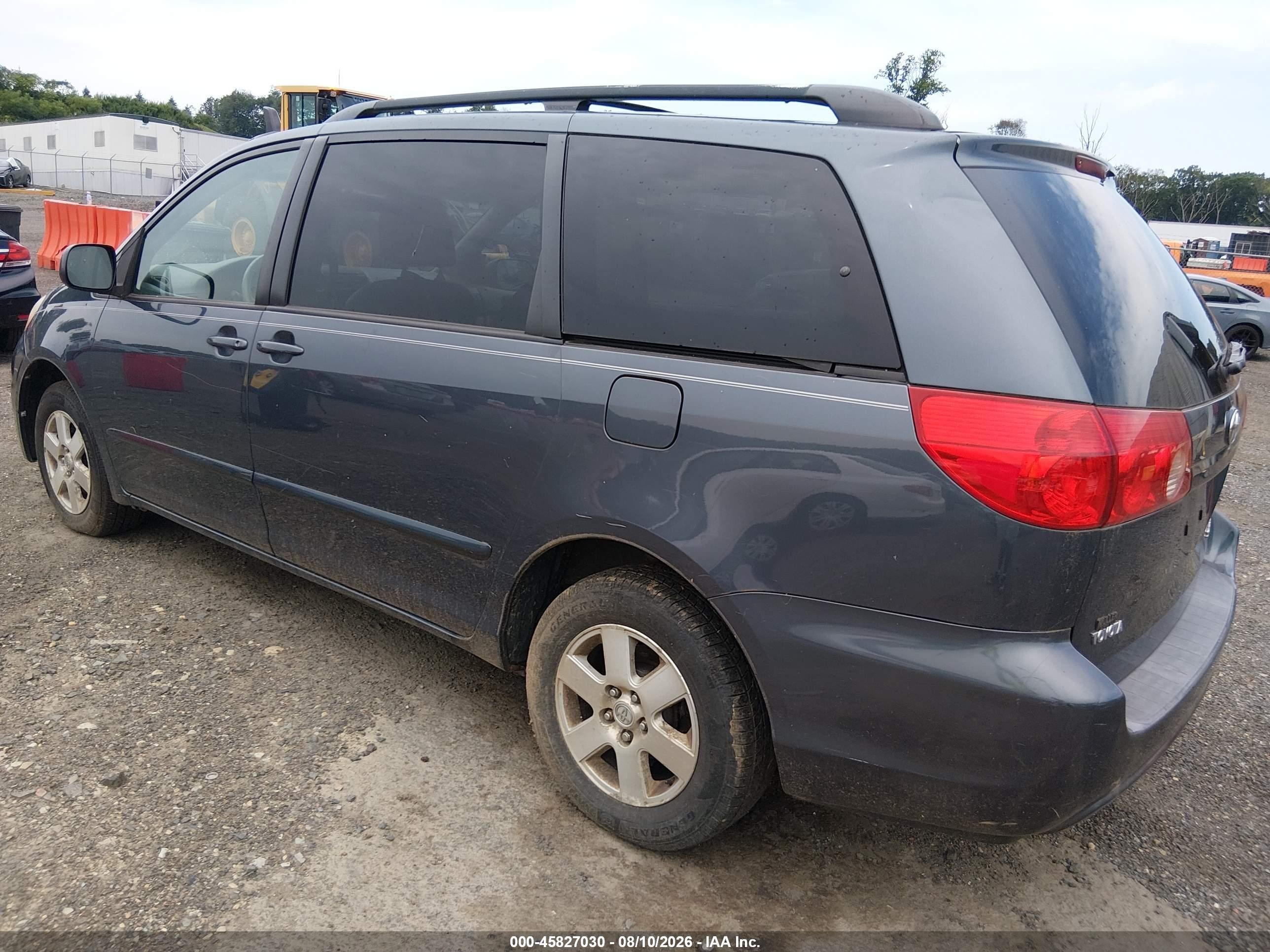 2009 Toyota Sienna Le Blue vin: 5TDZK23C59S263291