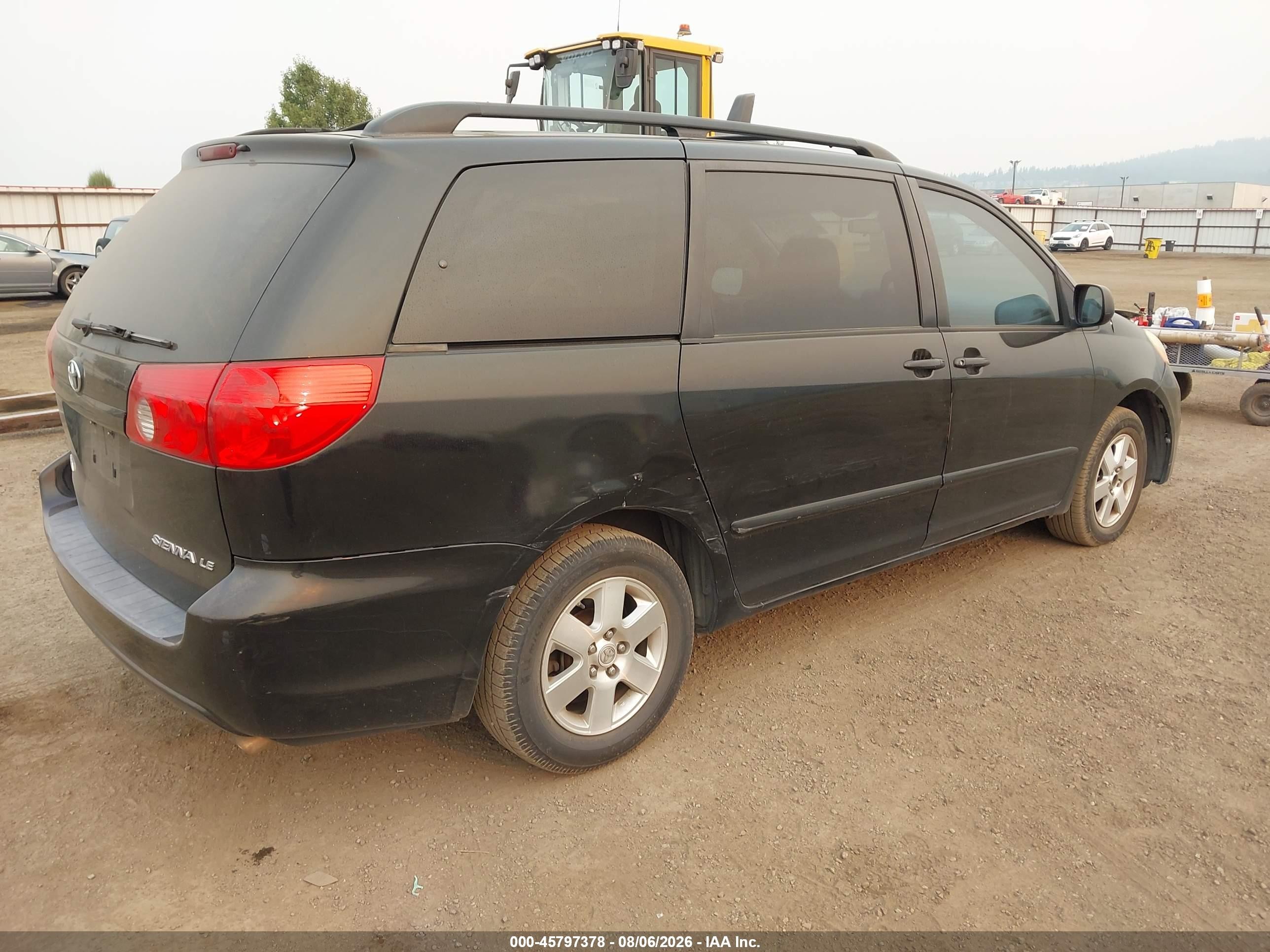2009 Toyota Sienna Le Black vin: 5TDZK23C59S272413