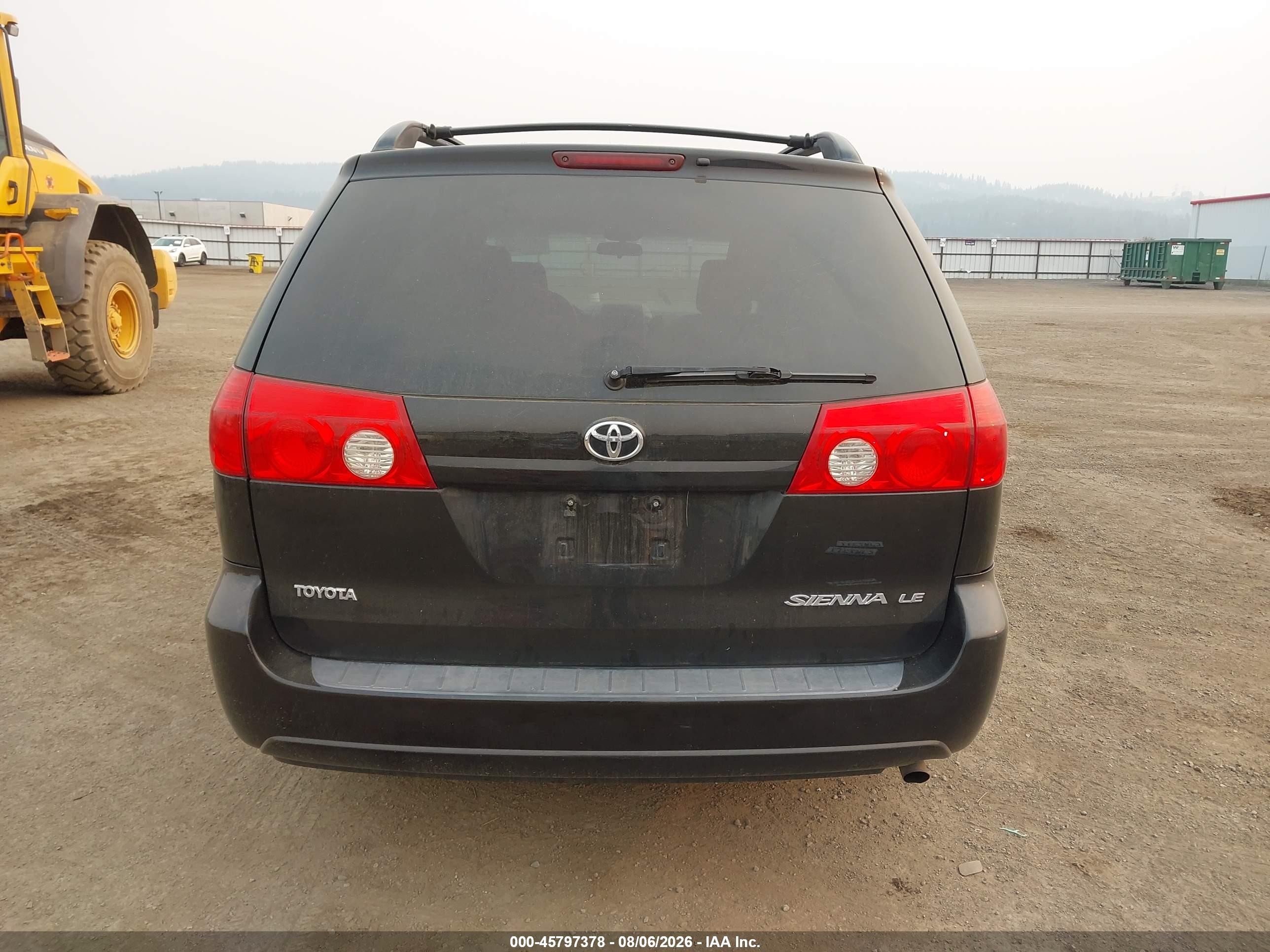 2009 Toyota Sienna Le Black vin: 5TDZK23C59S272413