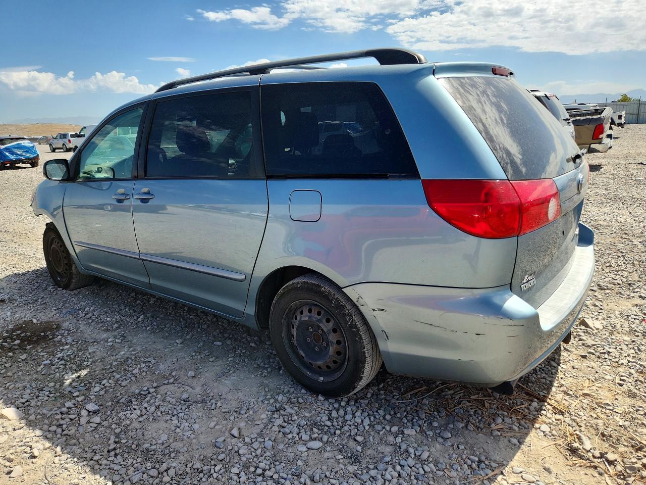 2007 Toyota Sienna Le 8-passenger Синий vin: 5TDZK23C67S015466