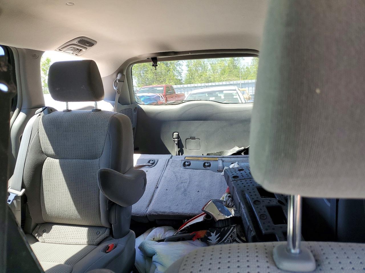 2007 Toyota Sienna Ce 7-passenger Blue vin: 5TDZK23C67S021557