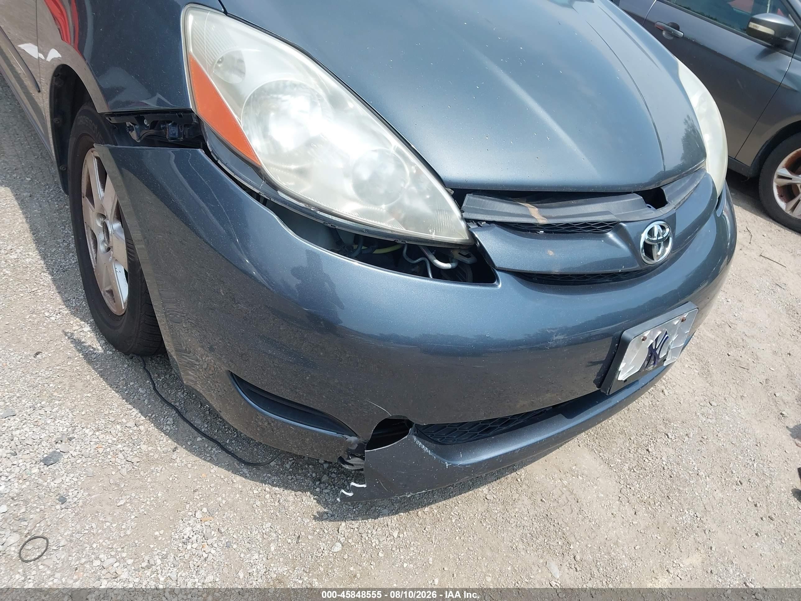 2007 Toyota Sienna Le Light Blue vin: 5TDZK23C67S072590