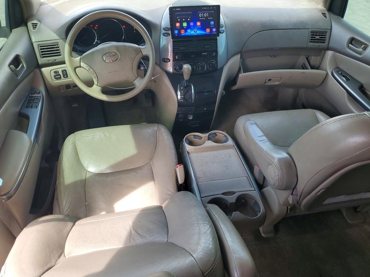 2007 Toyota Sienna Le 7-passenger White vin: 5TDZK23C67S097246