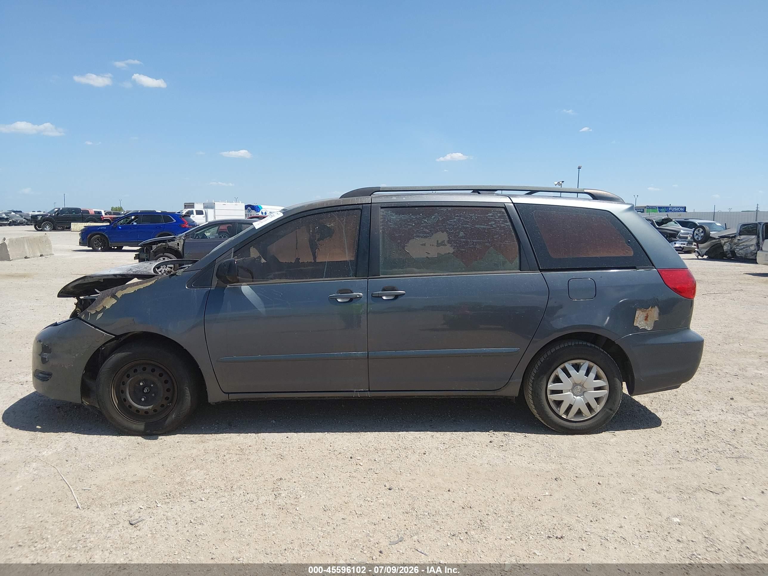 2008 Toyota Sienna Ce Gray vin: 5TDZK23C68S101734