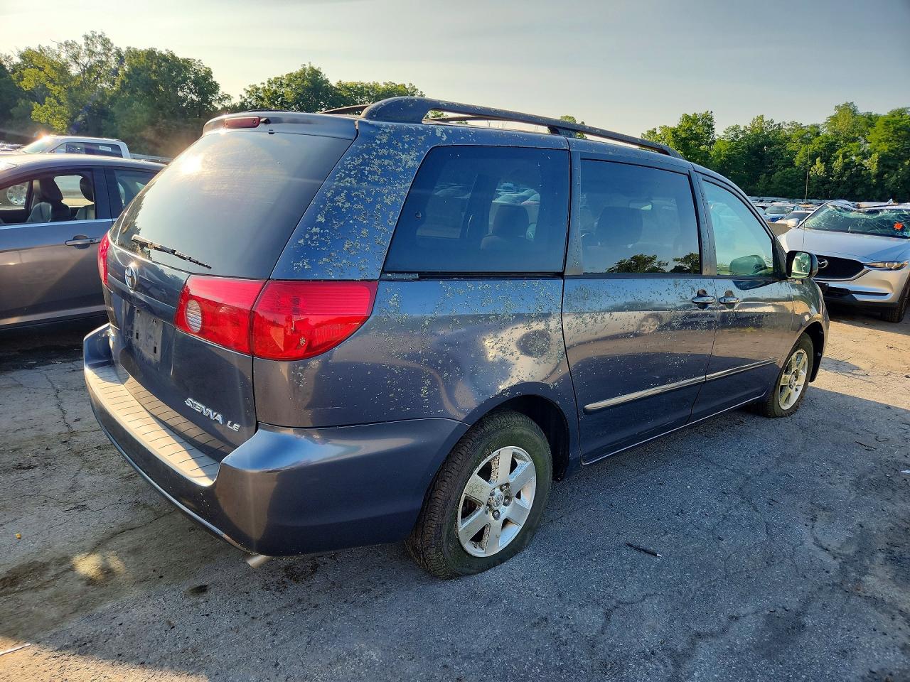 2008 Toyota Sienna Le 7-passenger Charcoal vin: 5TDZK23C68S111793