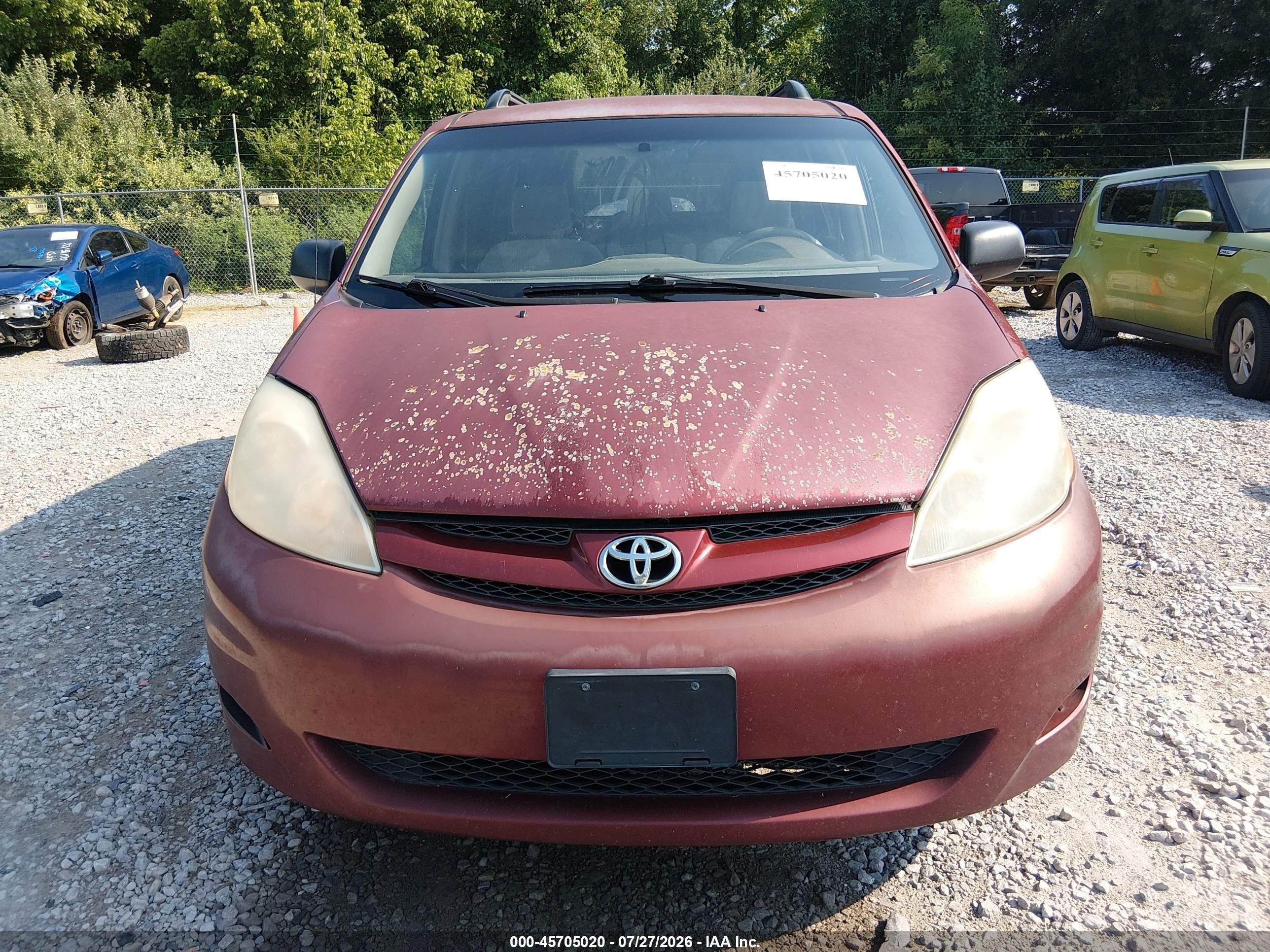 2008 Toyota Sienna Le Red vin: 5TDZK23C68S170830