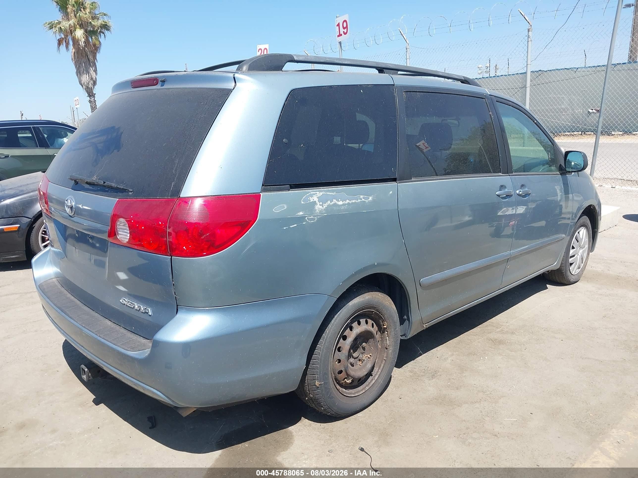 2008 Toyota Sienna Le Gray vin: 5TDZK23C68S172240