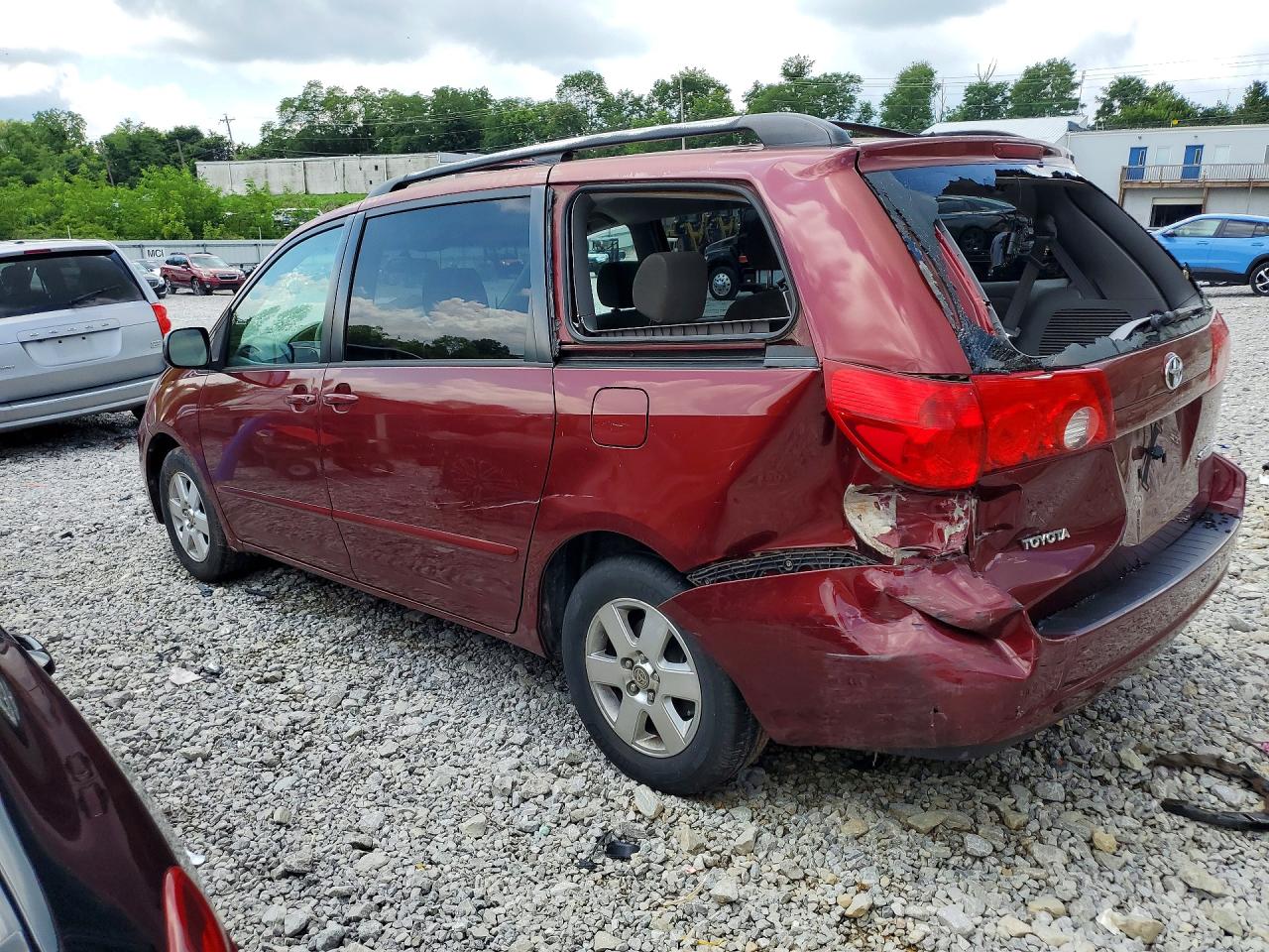 2008 Toyota Sienna Le 7-passenger Burgundy vin: 5TDZK23C68S192472