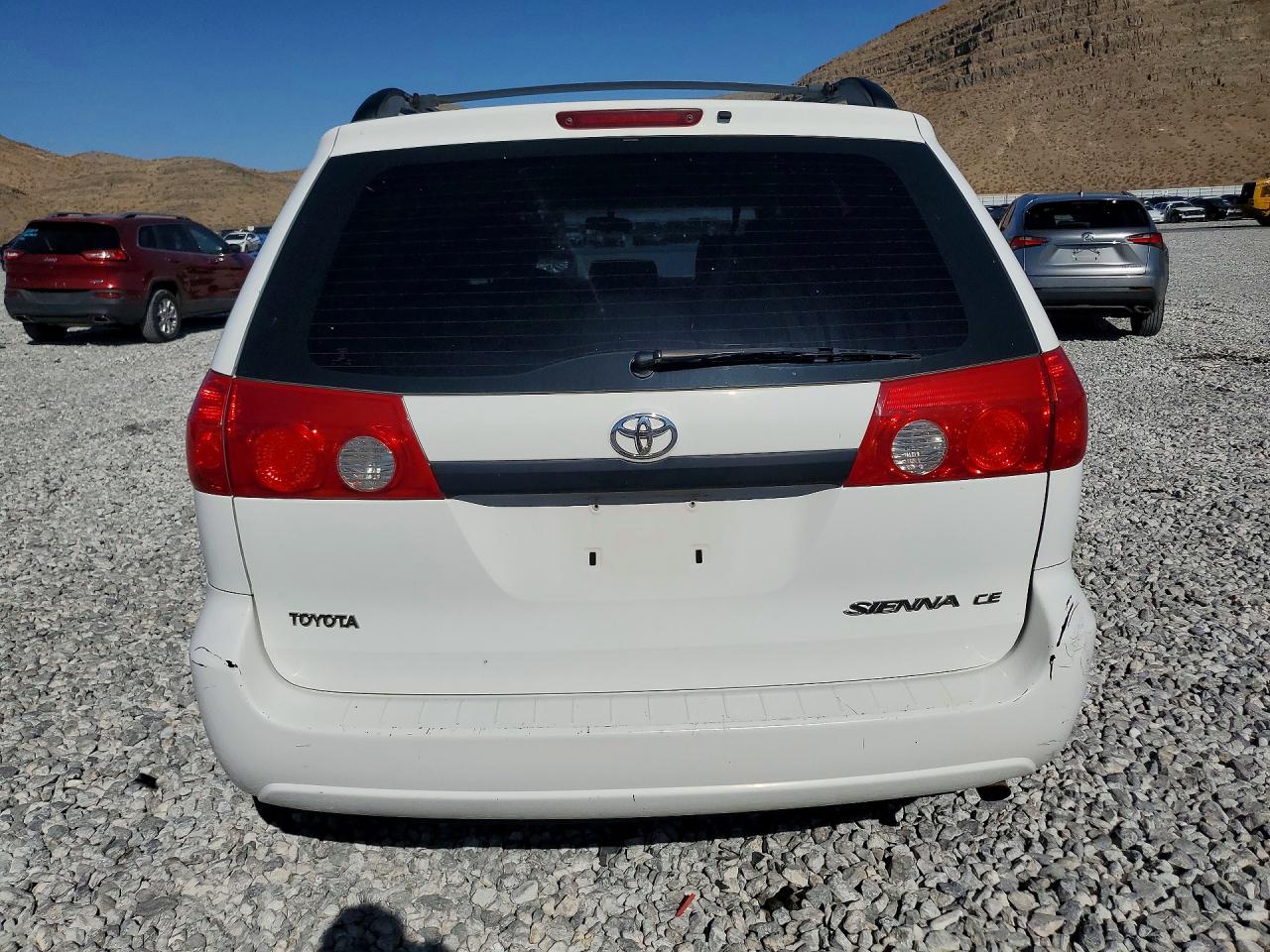 2008 Toyota Sienna Ce 8-passenger Белый vin: 5TDZK23C68S197848