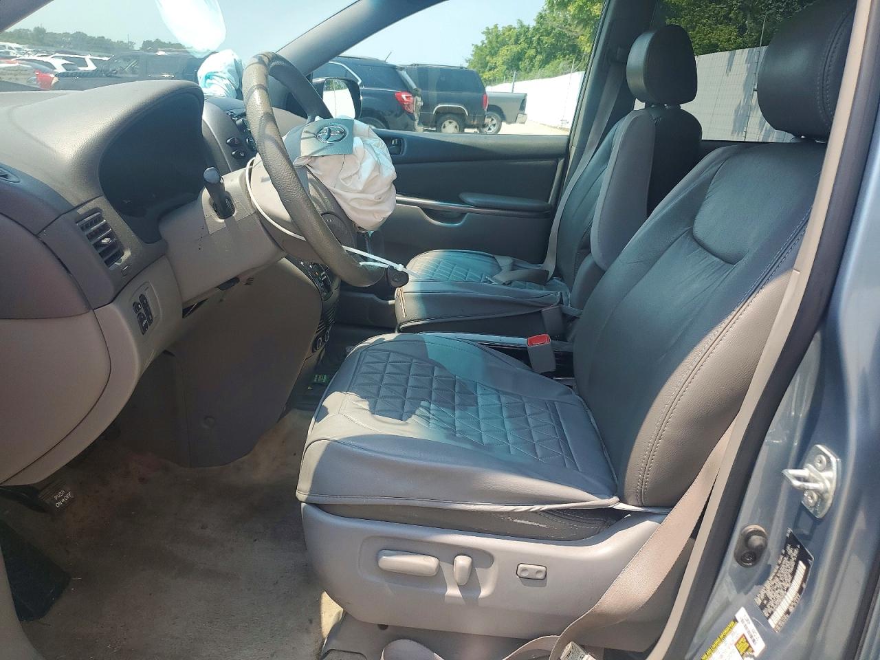 2008 Toyota Sienna Le 8-passenger Teal vin: 5TDZK23C68S202918