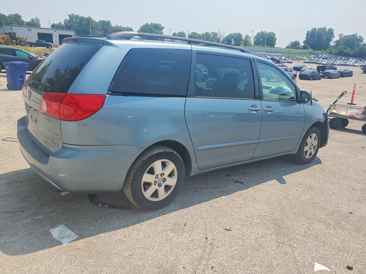 2008 Toyota Sienna Le 8-passenger Teal vin: 5TDZK23C68S202918