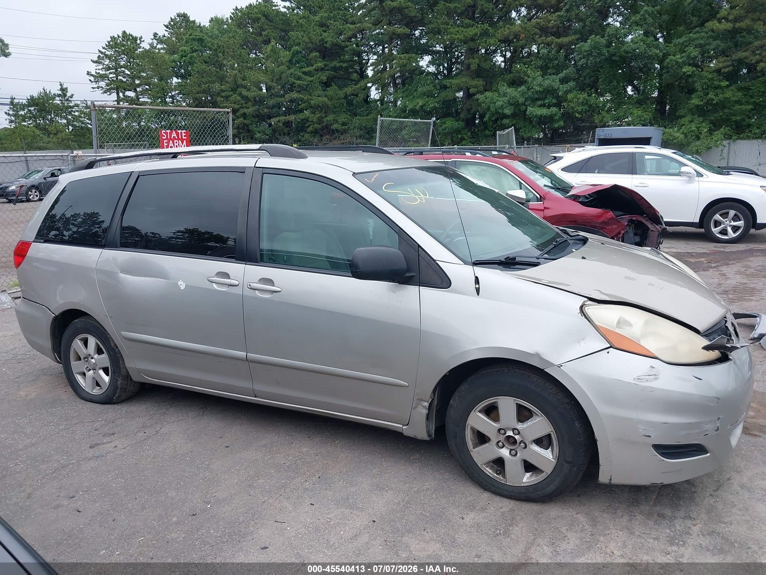 2008 Toyota Sienna Le Silver vin: 5TDZK23C68S207228