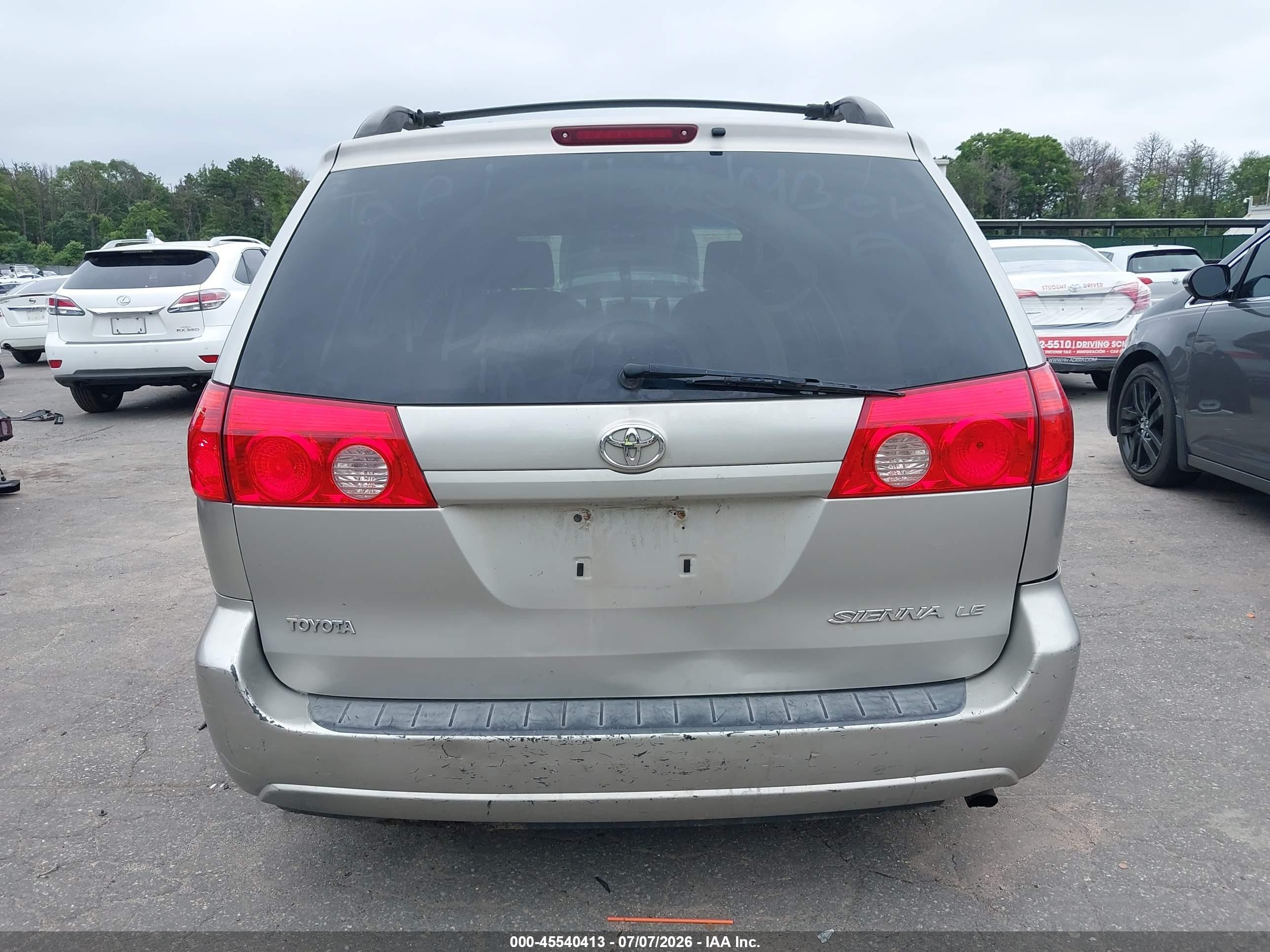 2008 Toyota Sienna Le Silver vin: 5TDZK23C68S207228