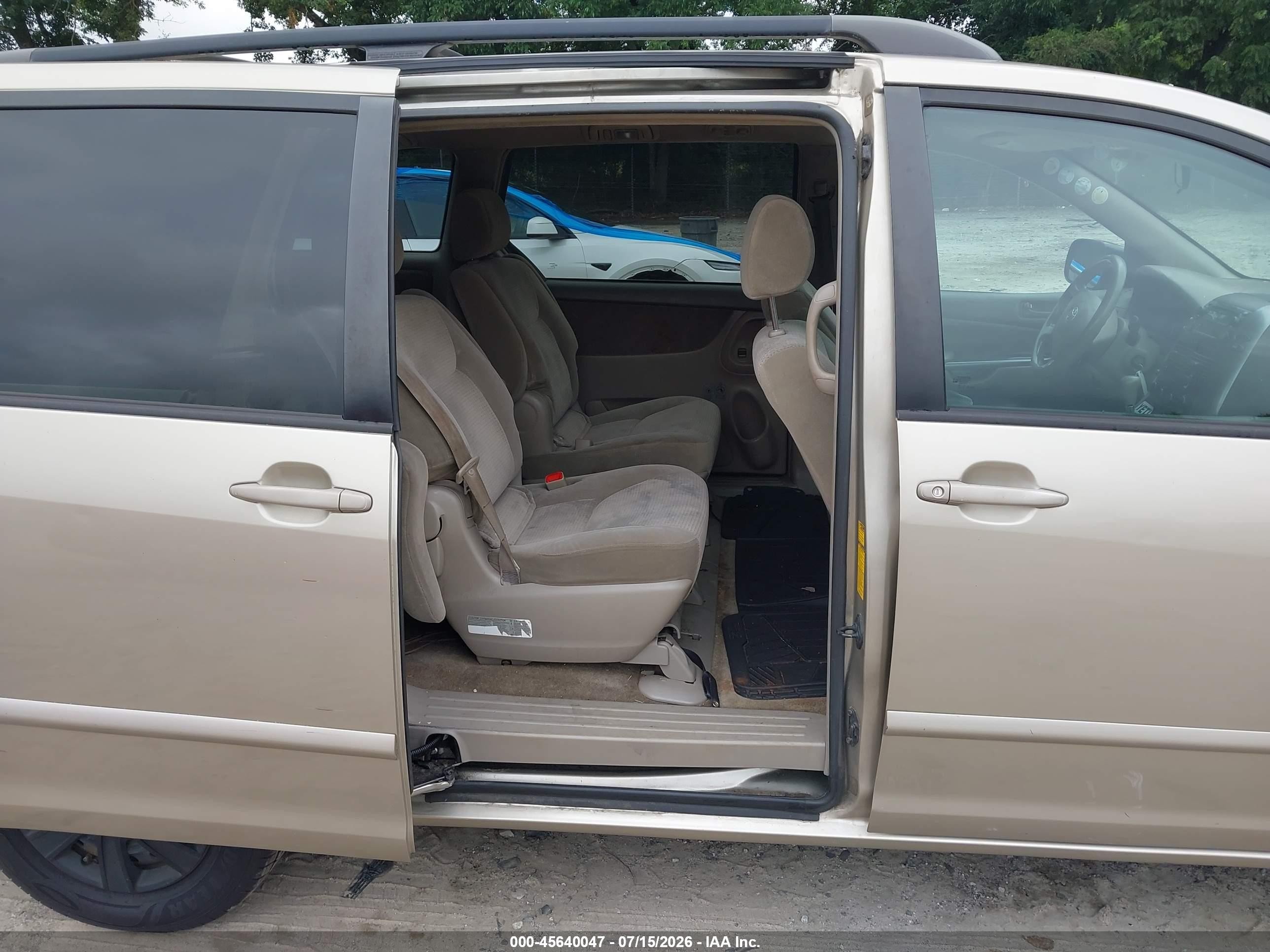 2008 Toyota Sienna Le Beige vin: 5TDZK23C68S222599