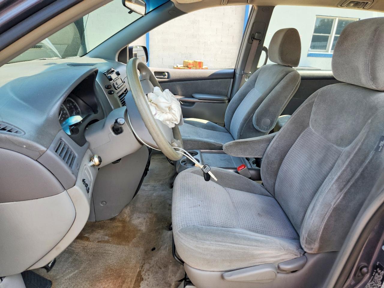 2009 Toyota Sienna Ce 7-passenger Синий vin: 5TDZK23C69S232132