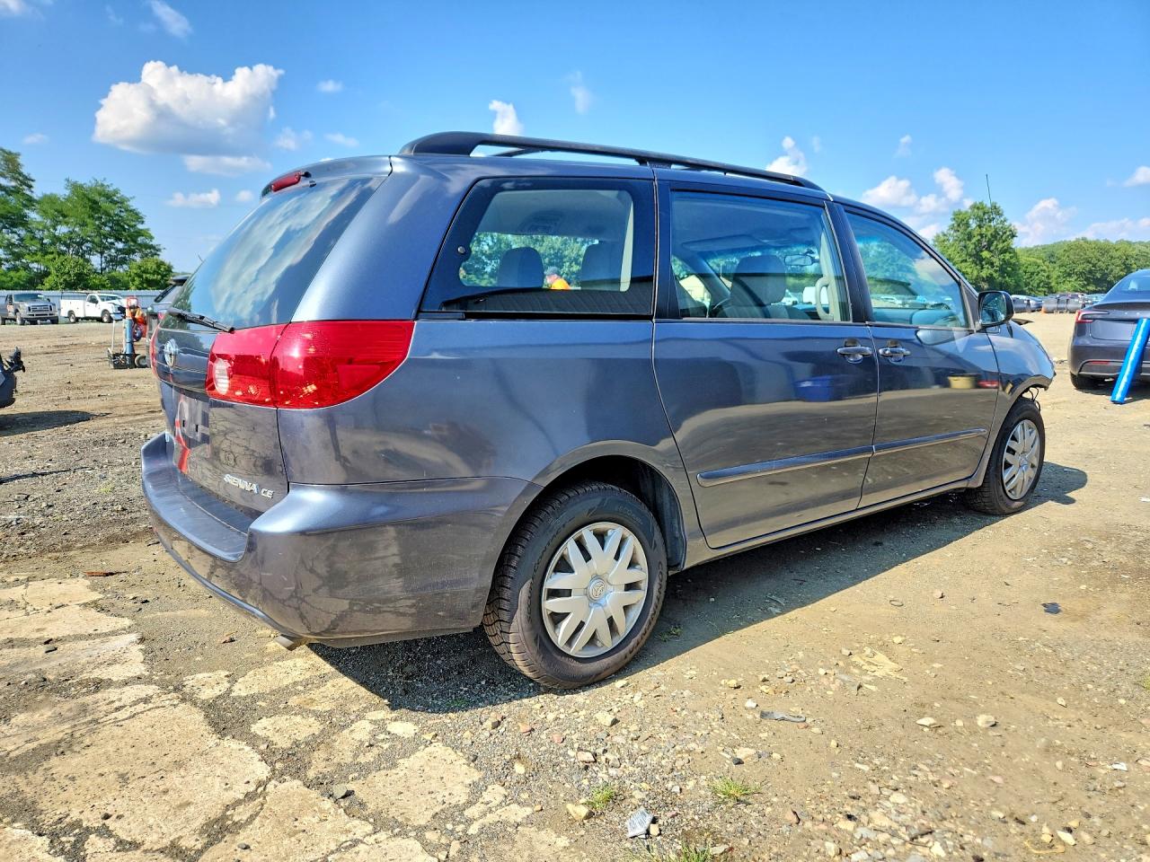 2009 Toyota Sienna Ce 7-passenger Синий vin: 5TDZK23C69S232132
