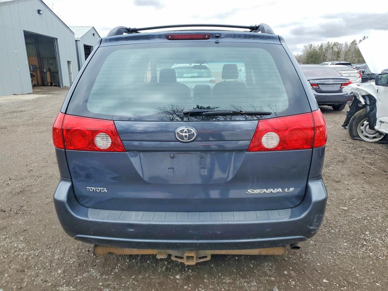 2009 Toyota Sienna Ce 7-passenger Gray vin: 5TDZK23C69S234592