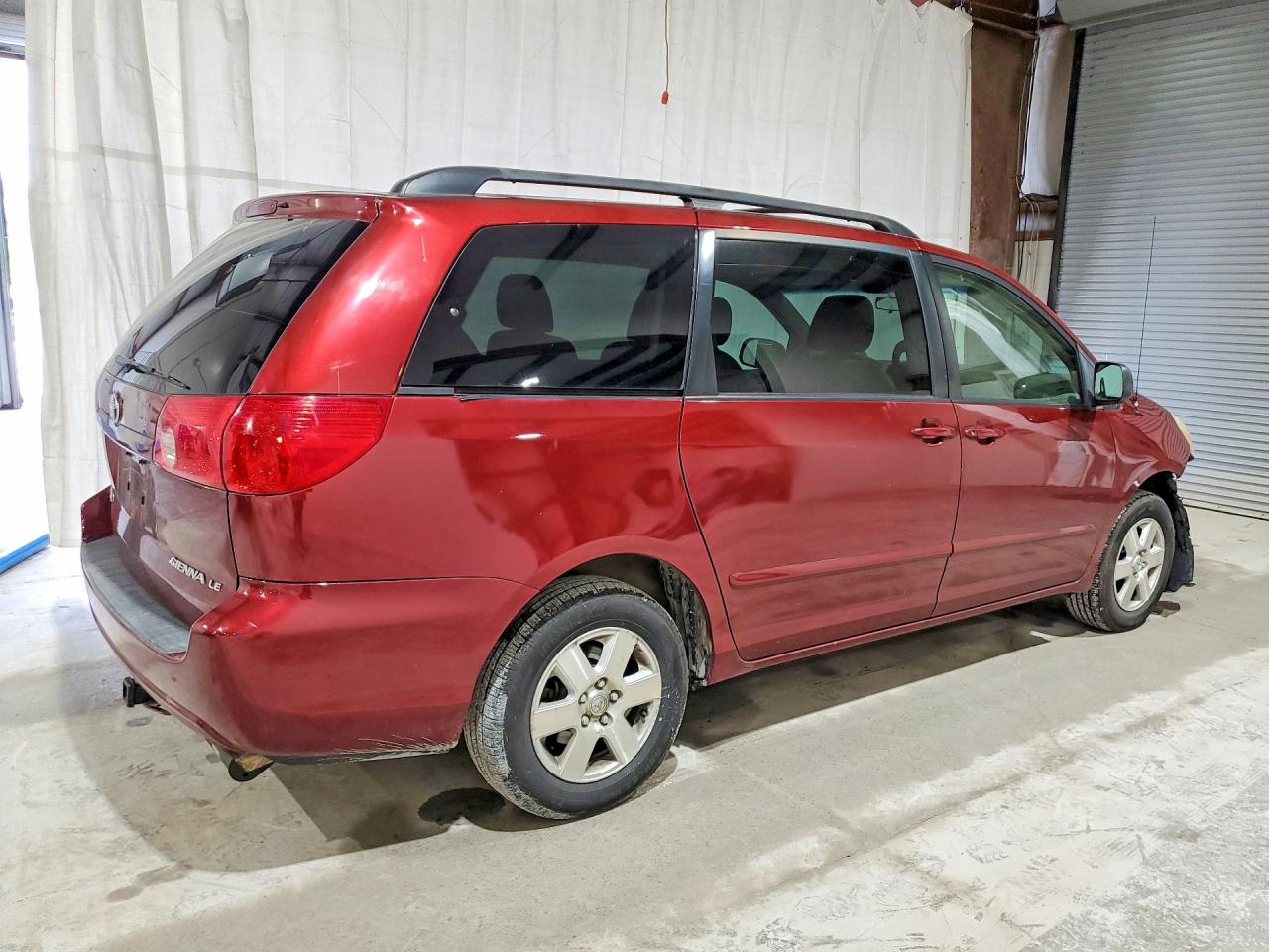 2009 Toyota Sienna Le 7-passenger Темно-бордовый vin: 5TDZK23C69S242126