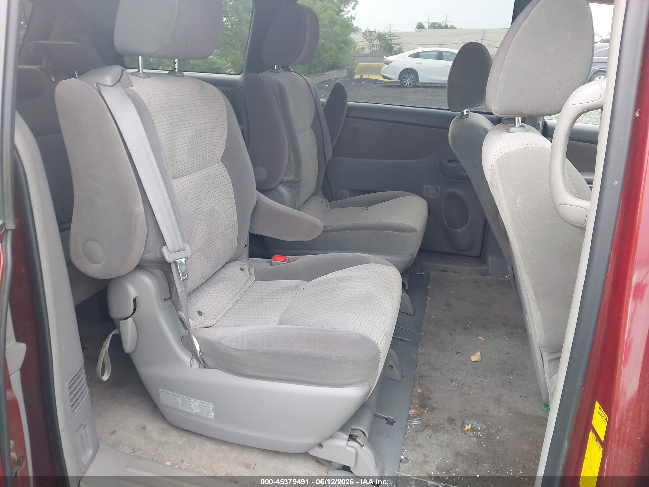 2009 Toyota Sienna Le Красный vin: 5TDZK23C69S254616