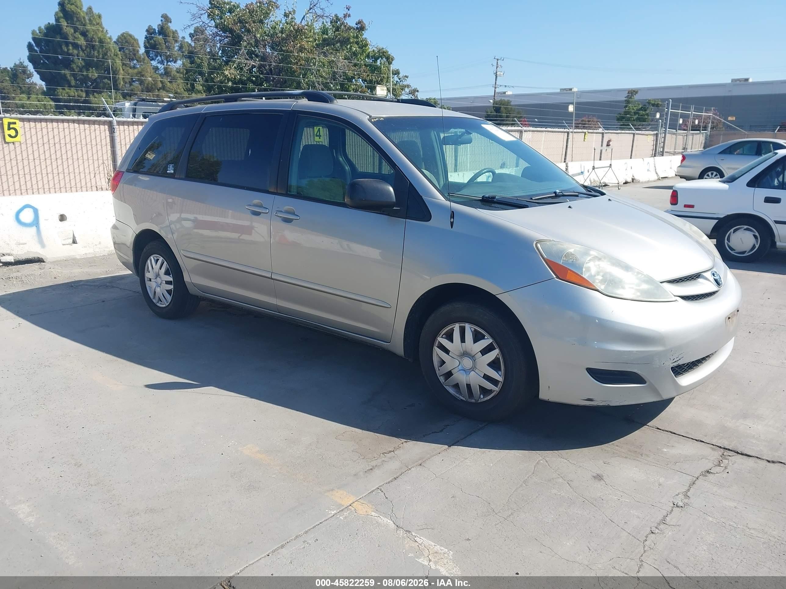 2009 Toyota Sienna Le Gold vin: 5TDZK23C69S265020