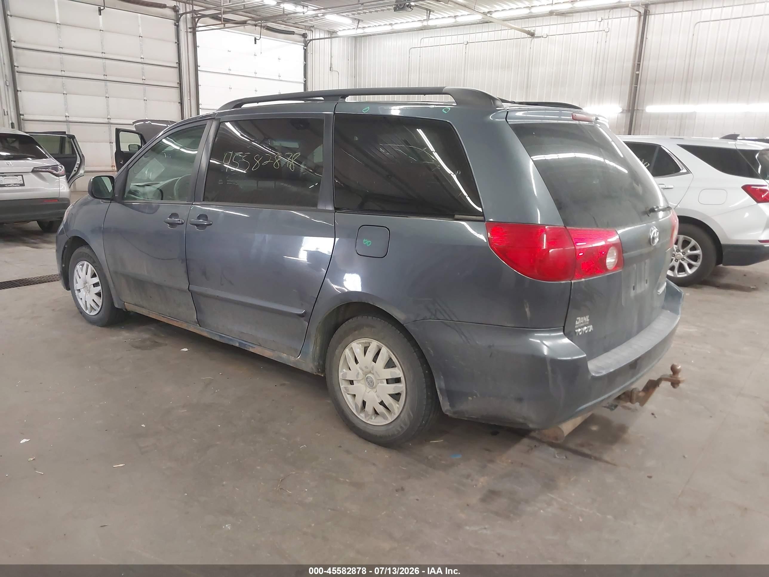 2009 Toyota Sienna Le Light Blue vin: 5TDZK23C69S271786