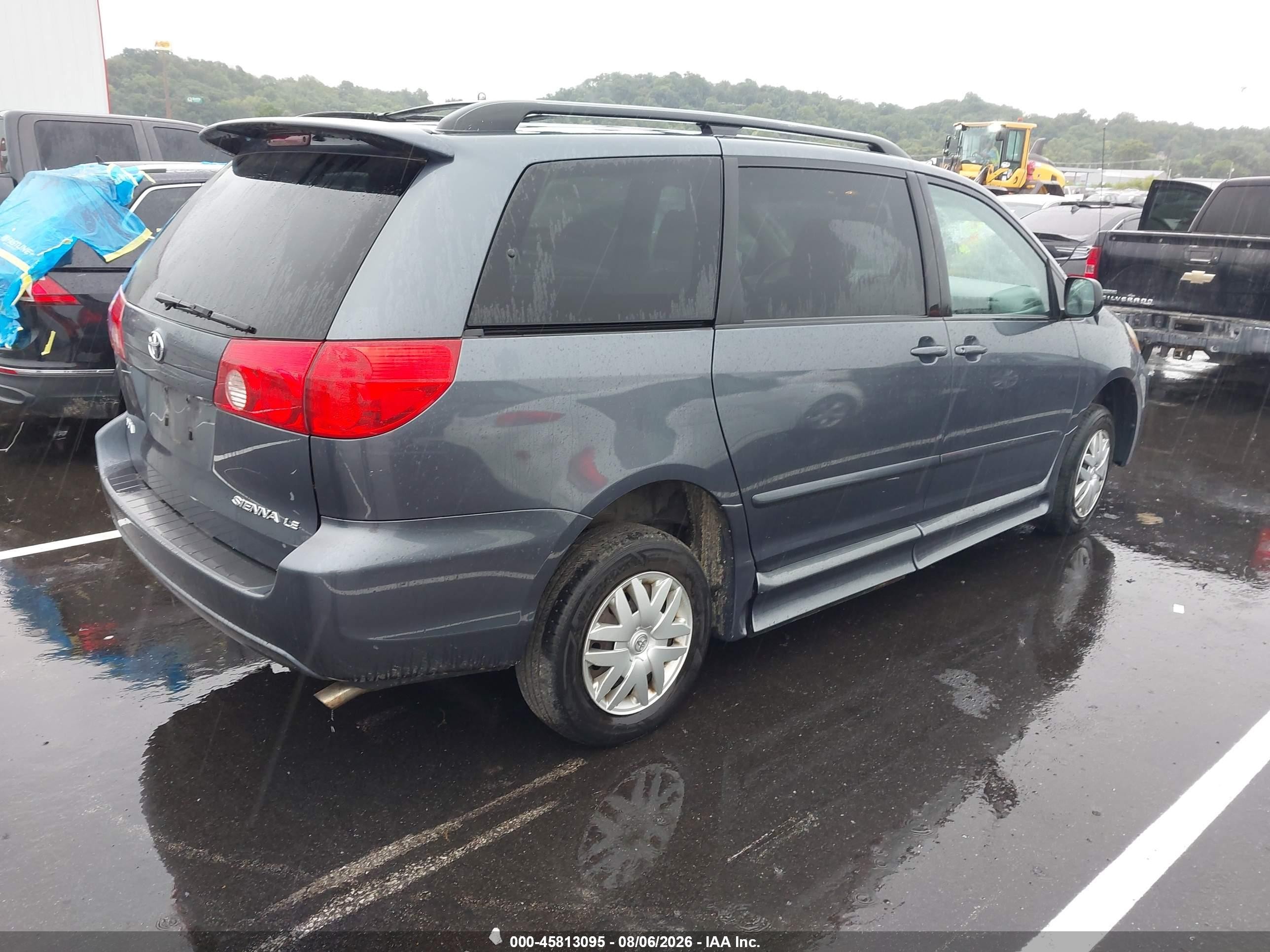 2009 Toyota Sienna Le Blue vin: 5TDZK23C69S279077