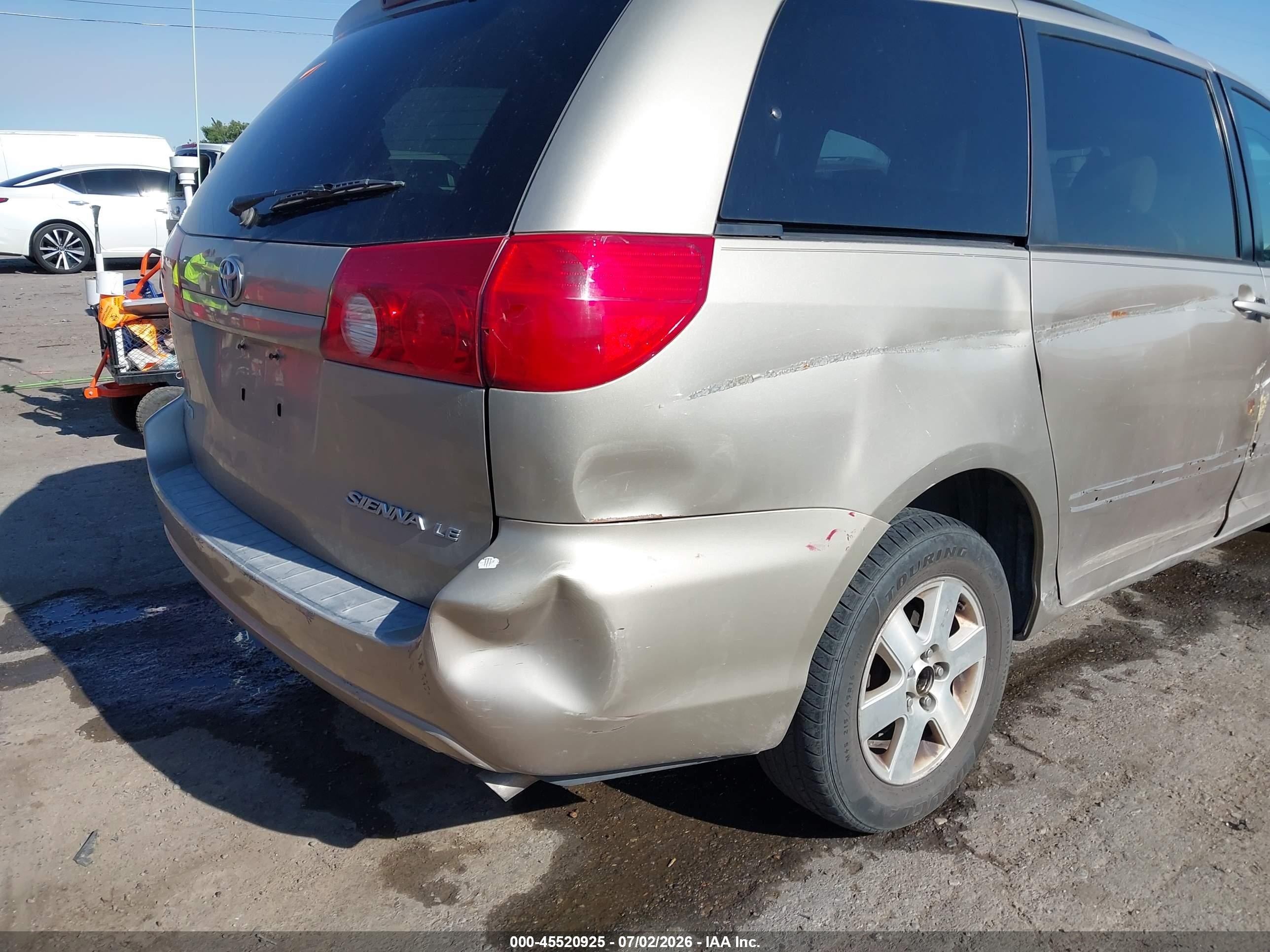 2007 Toyota Sienna Le Tan vin: 5TDZK23C77S000264