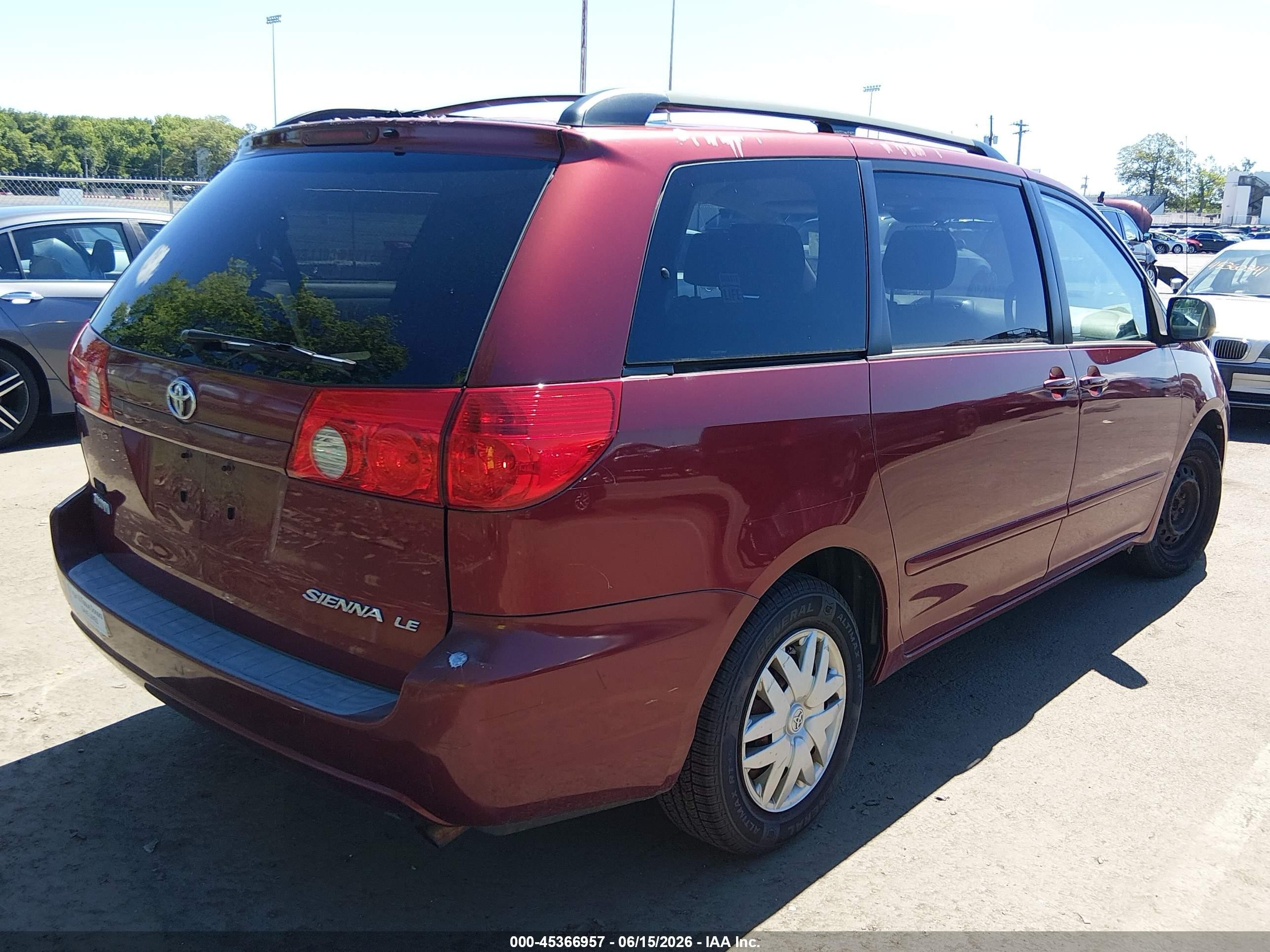 2007 Toyota Sienna Le Red vin: 5TDZK23C77S005187