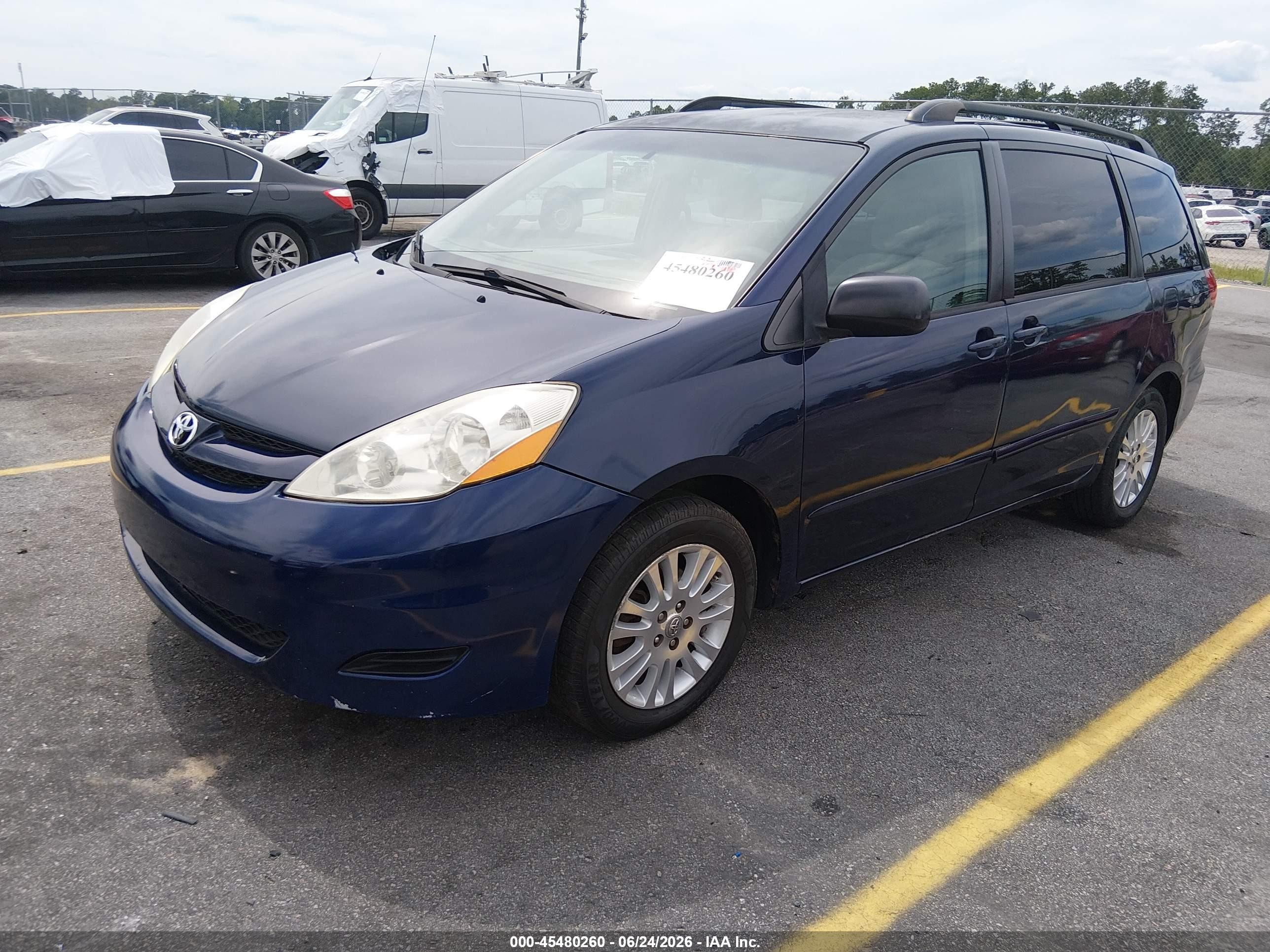 2007 Toyota Sienna Le Blue vin: 5TDZK23C77S008090